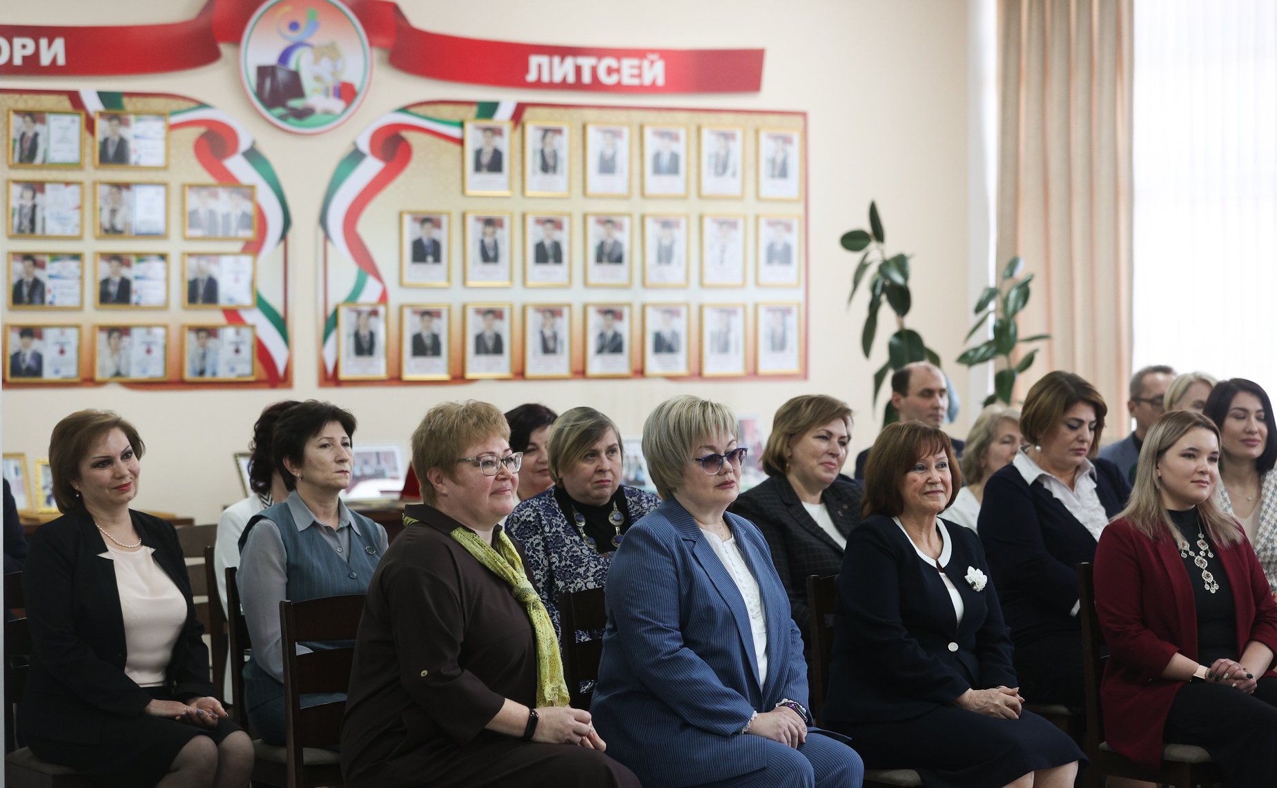 Валентина Матвиенко посетила в Душанбе Президентский лицей для одаренных детей – участника проекта «Российский учитель за рубежом»