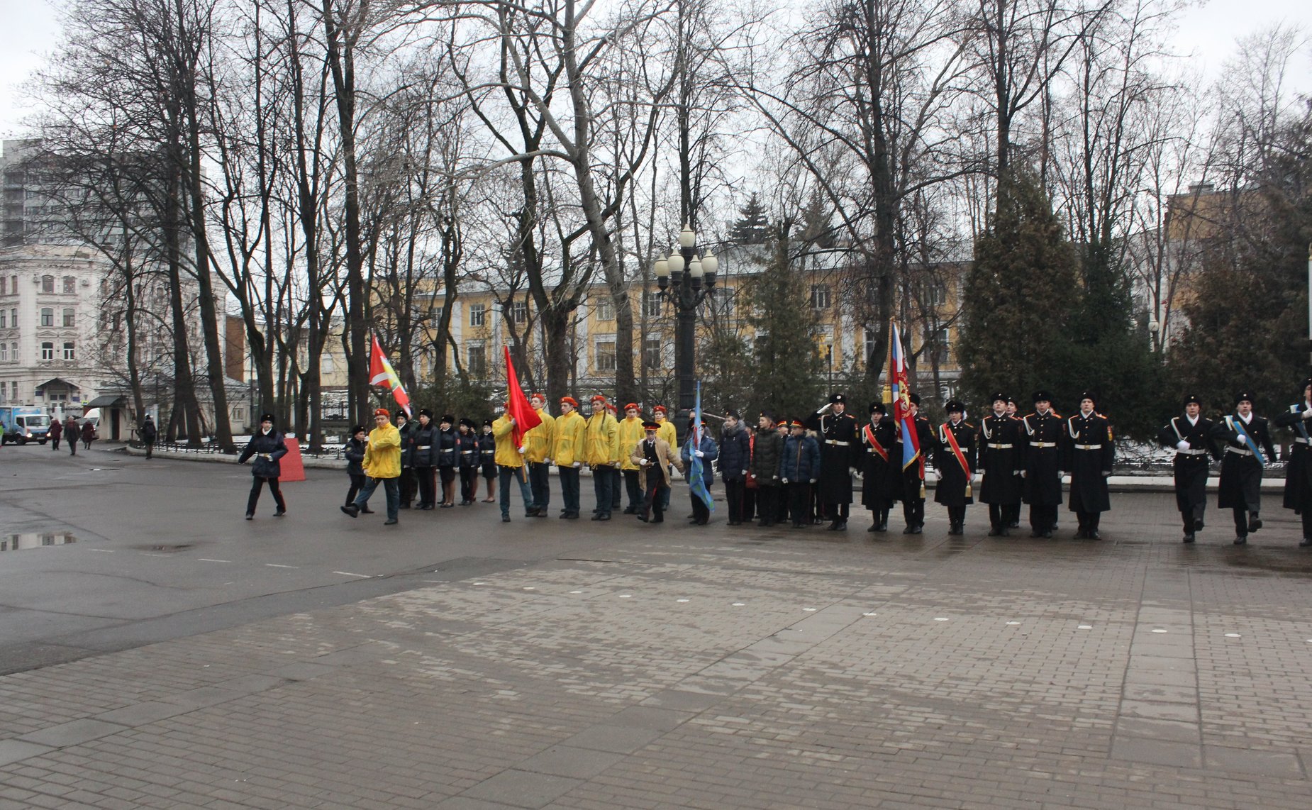 Заместитель председателя Комитета СФ по обороне и безопасности Алексей Кондратьев посетил Всероссийские форумы «Золотой эполет» и «Инженер — профессия творческая»
