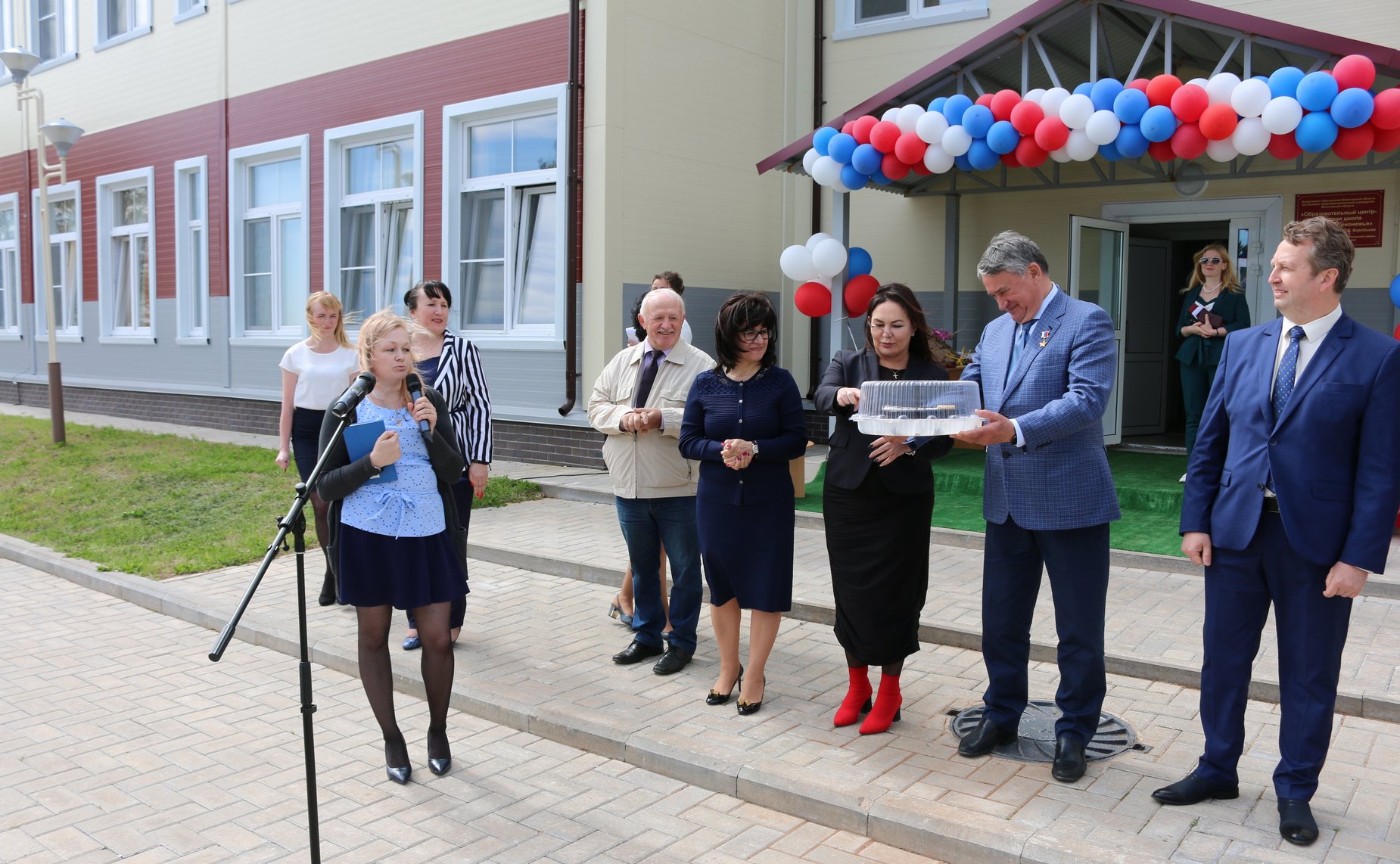 Ю. Воробьев поздравил кадетов школы «Корабелы Прионежья» с окончанием учебного года