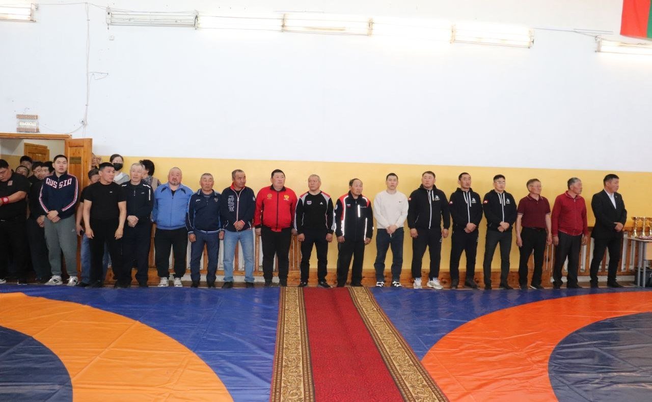 Баир Жамсуев принял участие в открытии Первенства Забайкальского края по вольной борьбе среди юношей