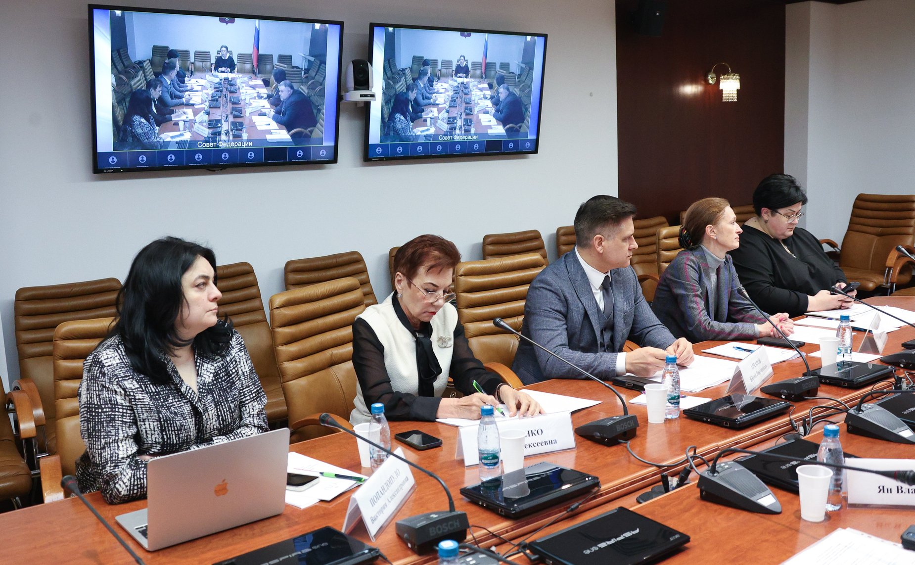 Круглый стол Комитета СФ по социальной политике на тему «Диспансеризация как основа сохранения репродуктивного здоровья женщин в контексте реализации национальных проектов»