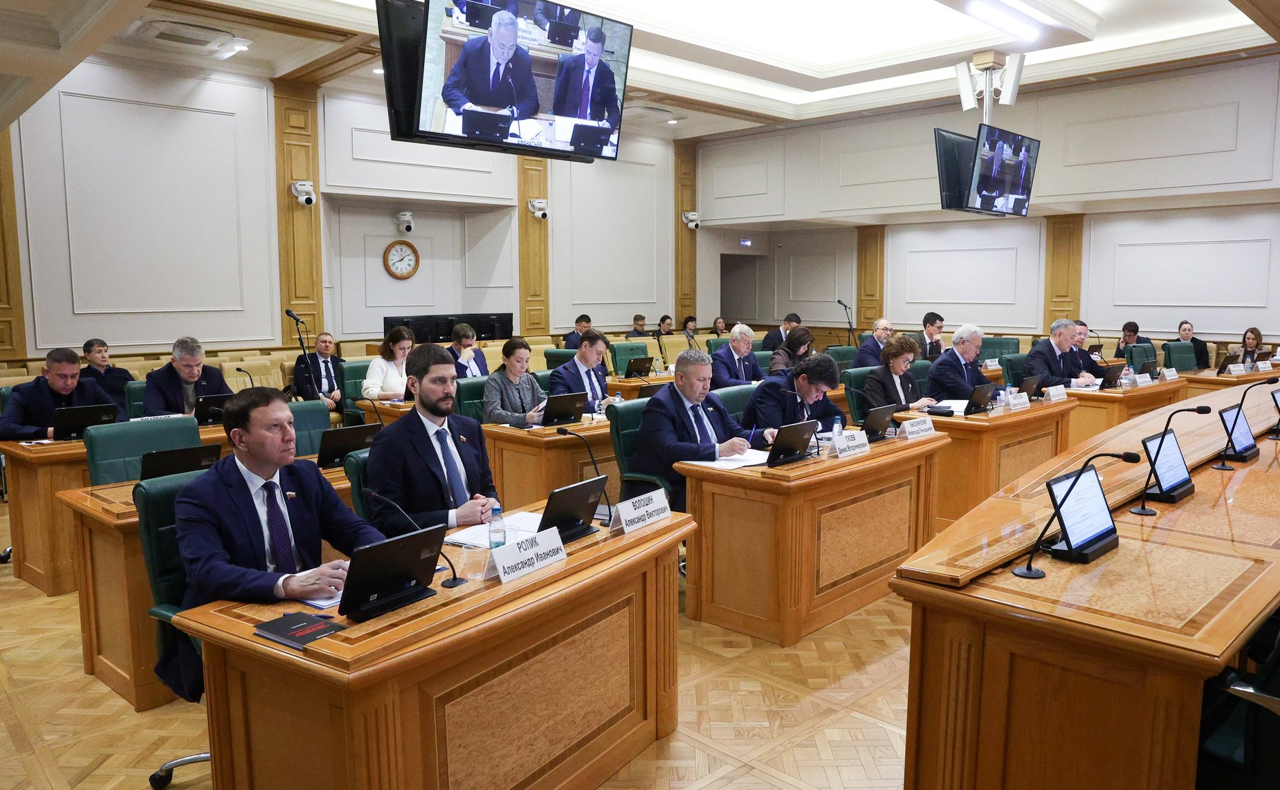 Заседание Комитета Совета Федерации по федеративному устройству, региональной политике, местному самоуправлению и делам Севера