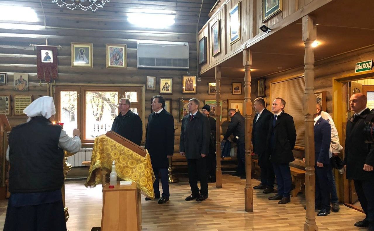 Сергей Рябухин и председатель Императорского православного палестинского общества Сергей Степашин посетили строящийся храм во имя святого благоверного великого князя Александра Невского