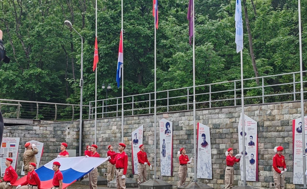 Александр Ролик совместно с Губернатором Приморья Олегом Кожемяко принял участие в торжественной церемонии открытия филиала Всероссийского детского центра «Океан» — Центра воспитательных технологий «Маяк»