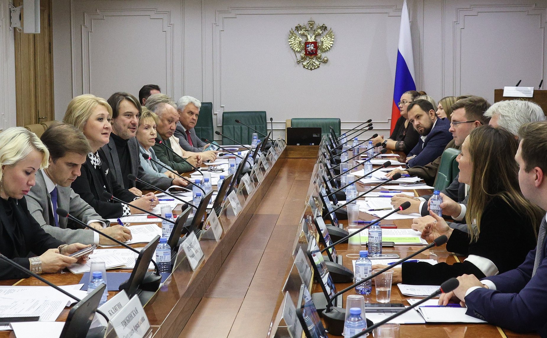 Круглый стол Комитета СФ по науке, образованию и культуре «Образ педагога и наставника в кинематографе, СМИ и рекламе»