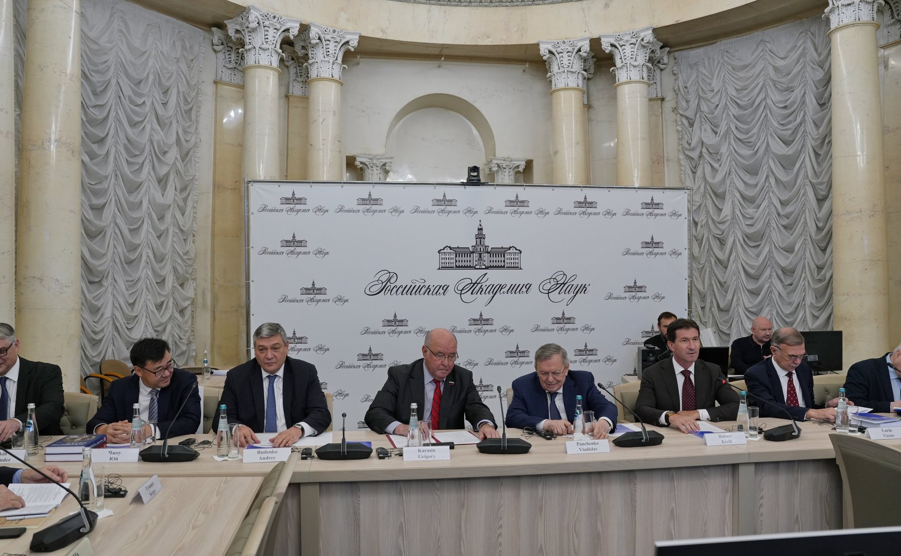 Председатель Комитета Совета Федерации по международным делам Григорий Карасин принял участие в международном круглом столе «К 80-летию Победы в Великой Отечественной войне»