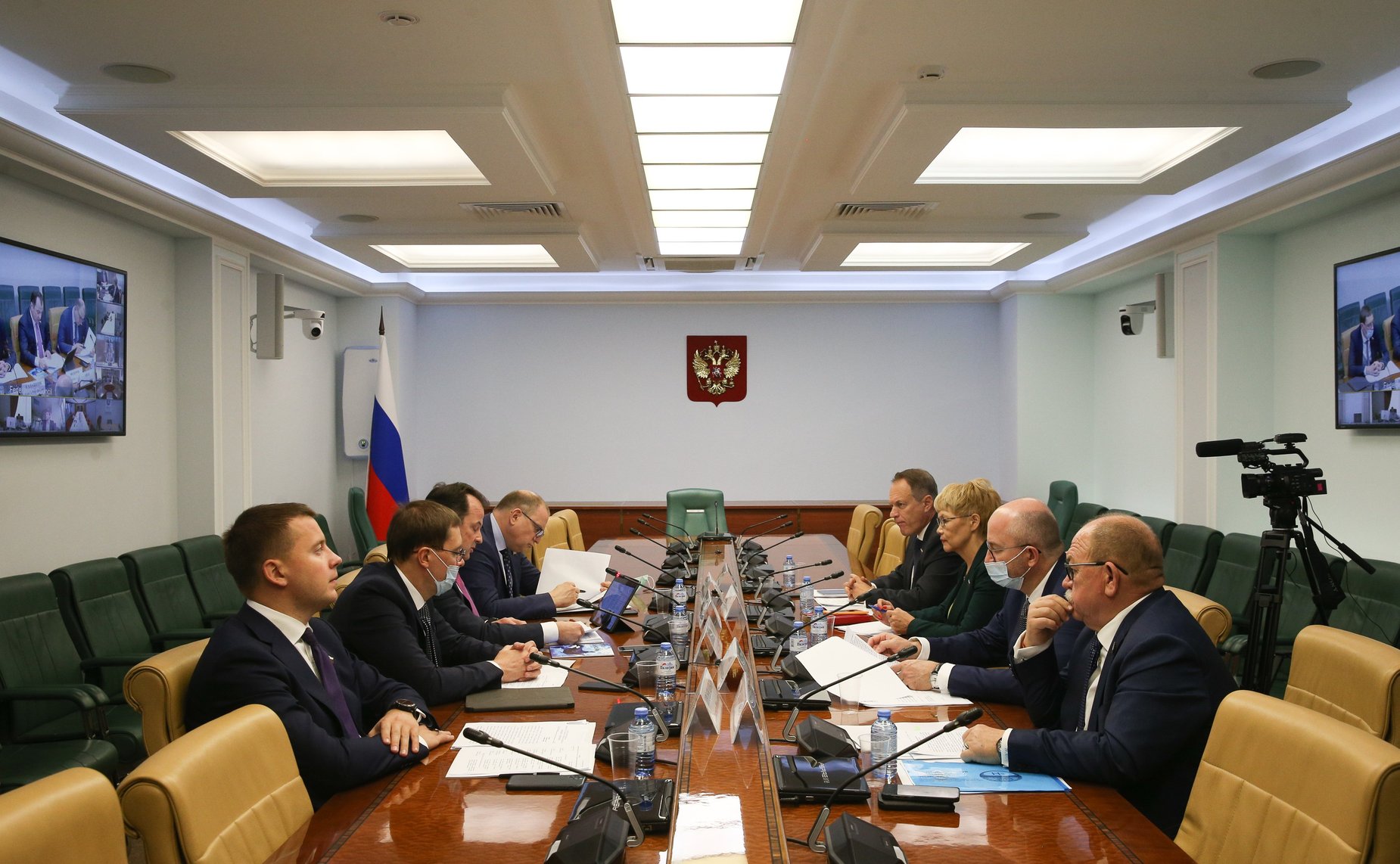 «Круглый стол» на тему «О доступных и чистых источниках энергии»