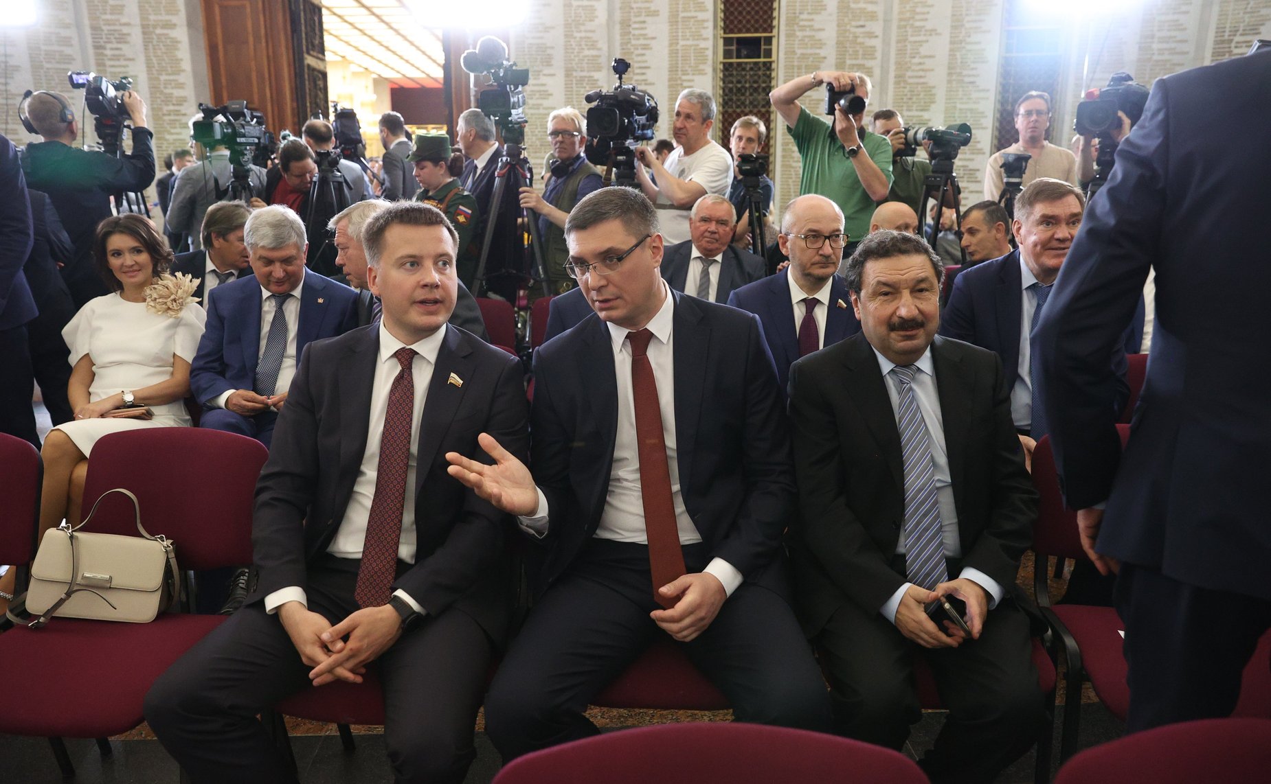 Торжественная церемония передачи «Мечей Победы» Городам воинской славы