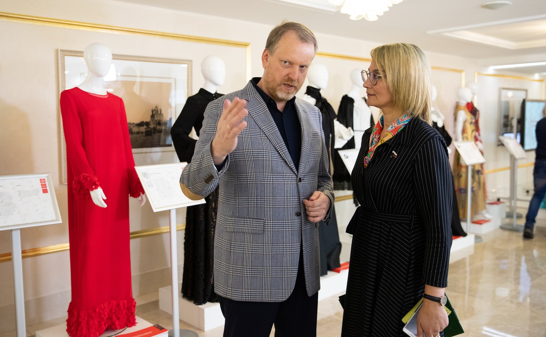 Открытие выставки «Отечественные дизайнеры – российским женщинам»