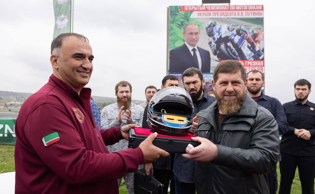 Мохмад Ахмадов принял участие в открытии чемпионата Чеченской Республики «Кубок Президента В.В. Путина» по мотогонкам