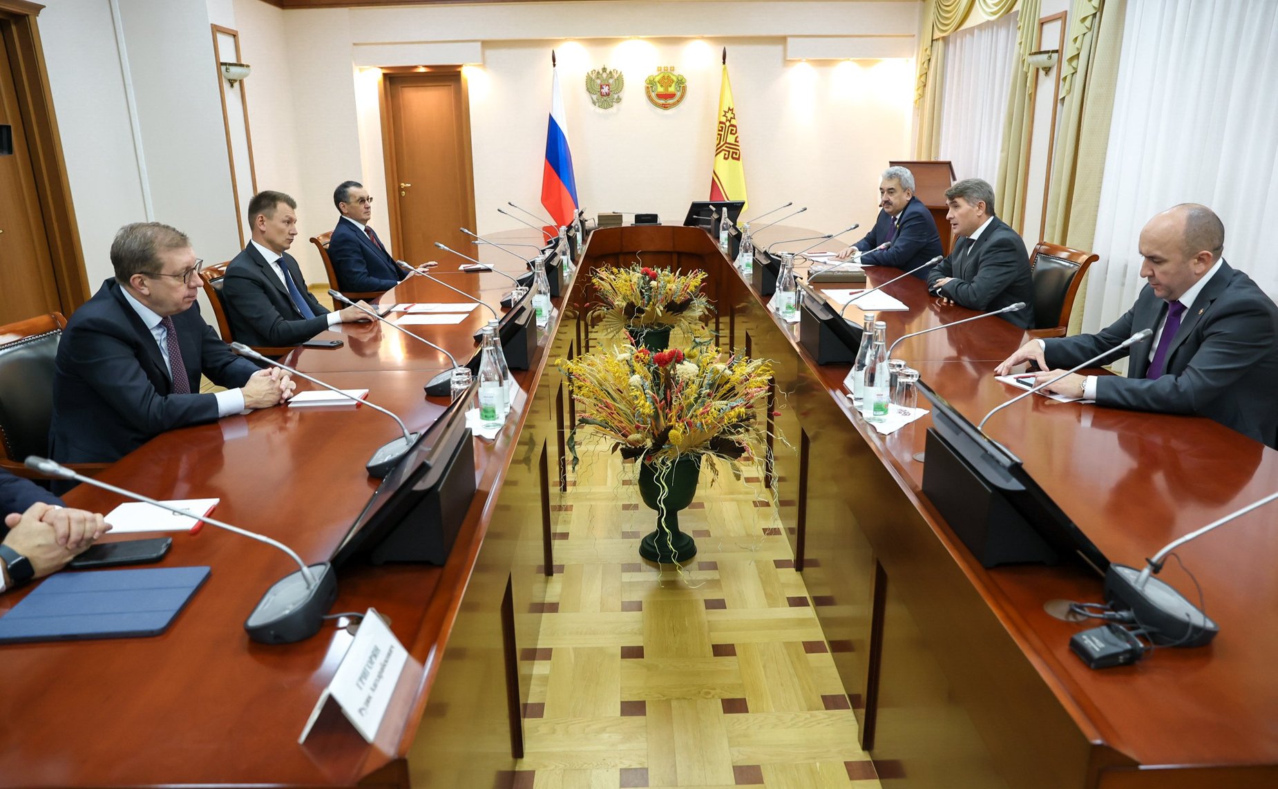 Встреча сенаторов РФ с руководством Чувашской Республики