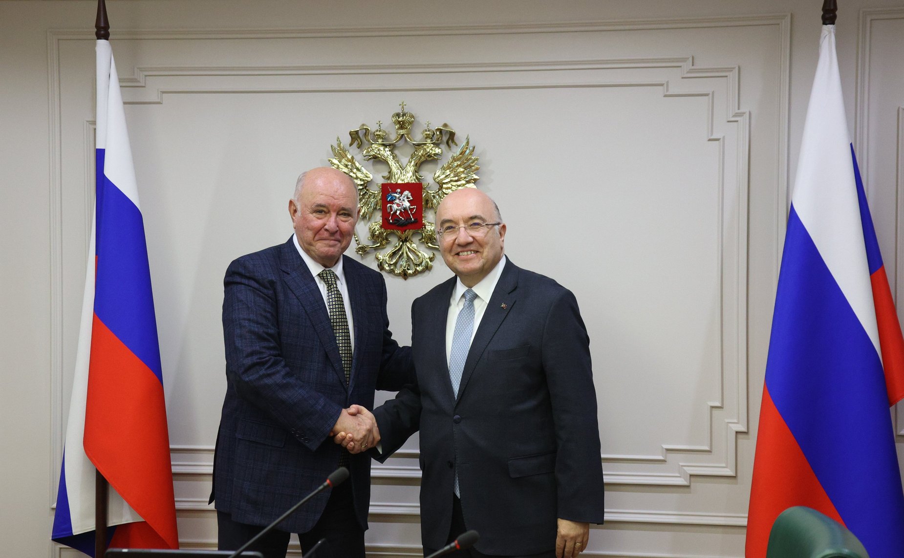 Встреча Председателя Комитета СФ по международным делам Григория Карасина с Чрезвычайным и Полномочным Послом Турецкой Республики в РФ Мехметом Самсаром