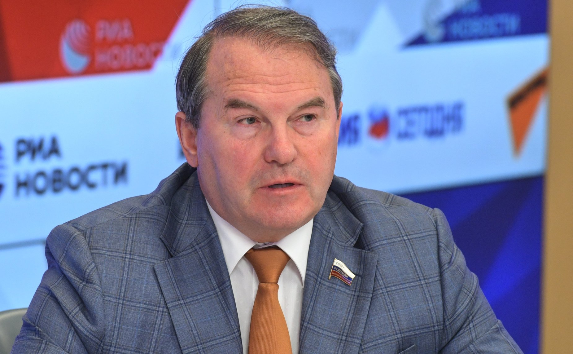 Игорь Морозов