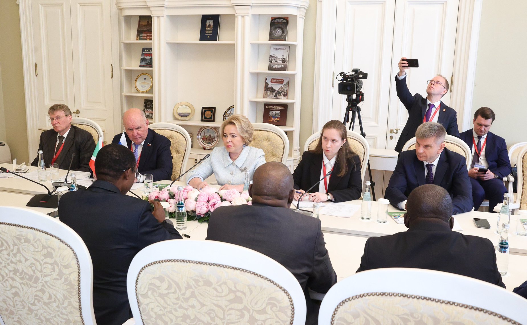 Встреча Валентины Матвиенко с Председателем Сената Республики Бурунди Эммануэлем Синзохагерой