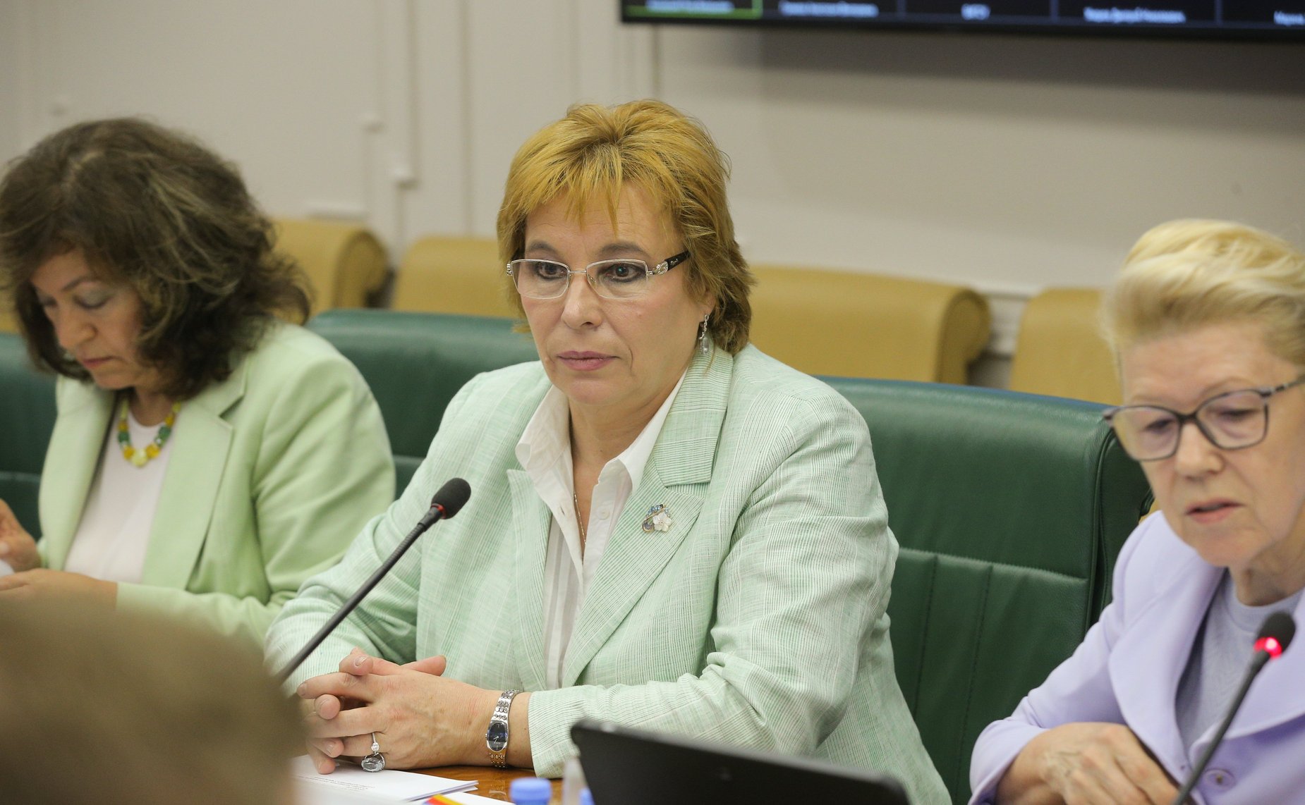 «Круглый стол» Комитета СФ по конституционному законодательству и государственному строительству