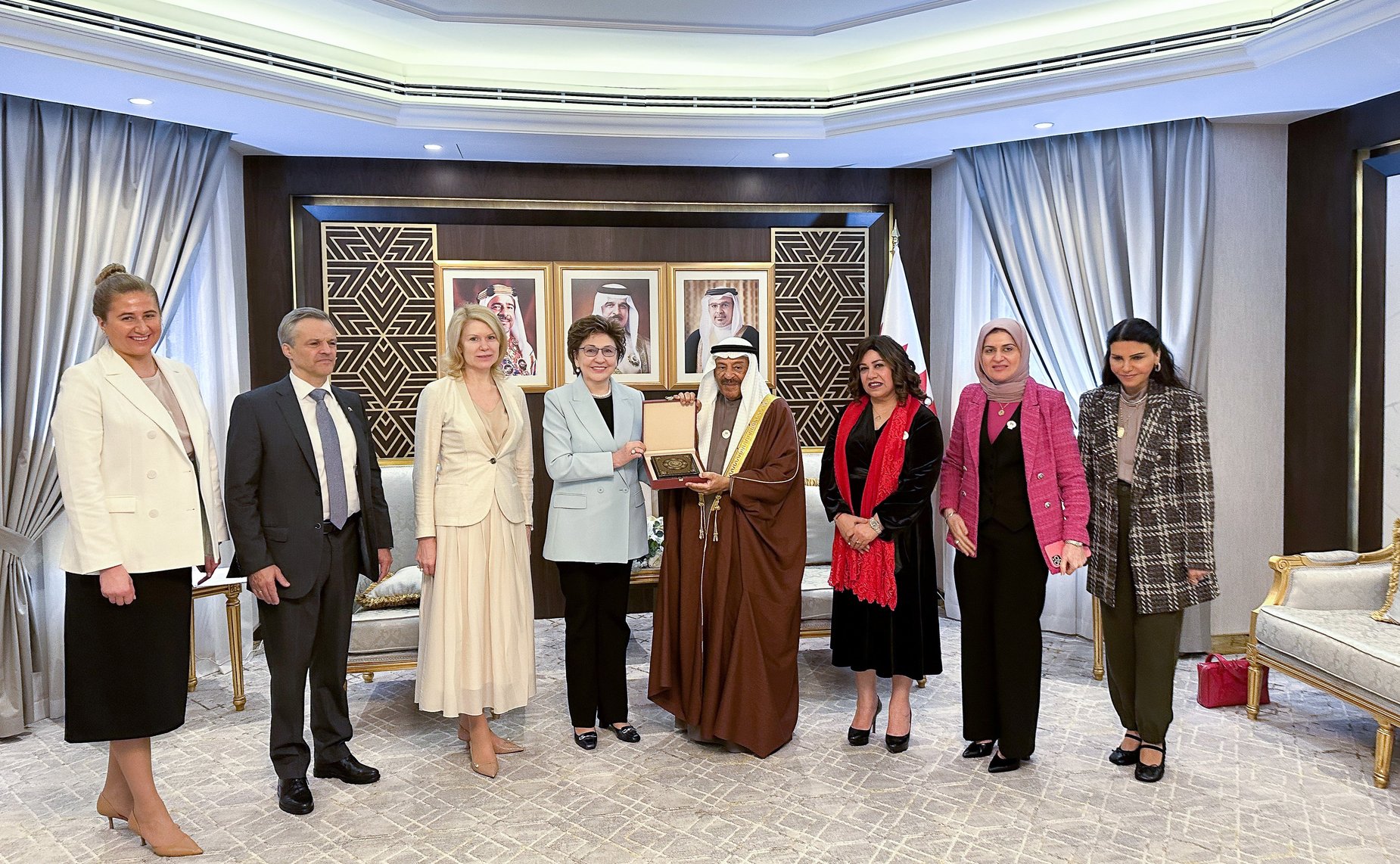 На полях Международного женского экономического форума в Бахрейне Галина Карелова провела ряд двусторонних встреч