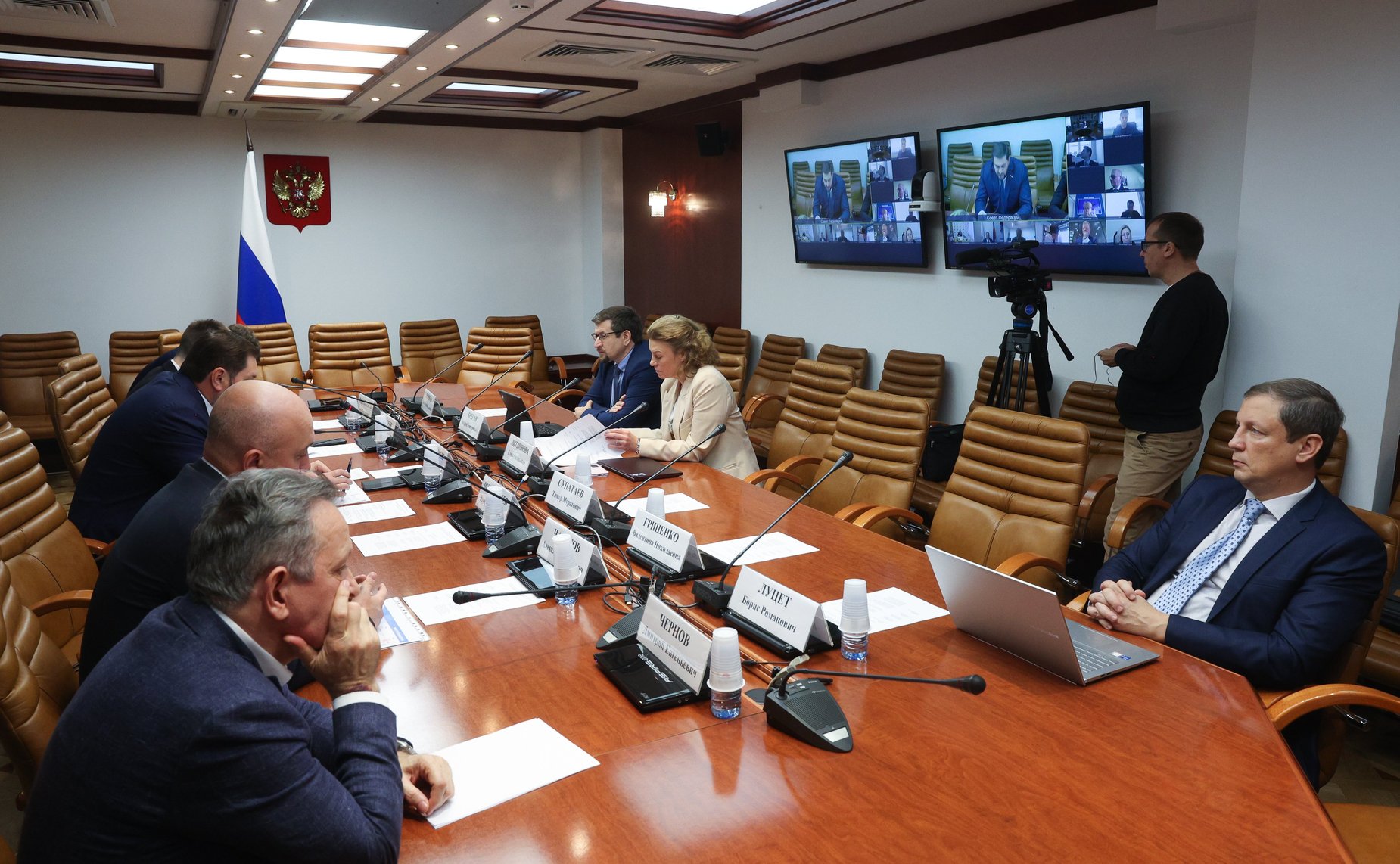 Круглый стол Комитета СФ по экономической политике на тему «Внедрение цифровых технологий в отраслях промышленности: проблемы и пути решения»