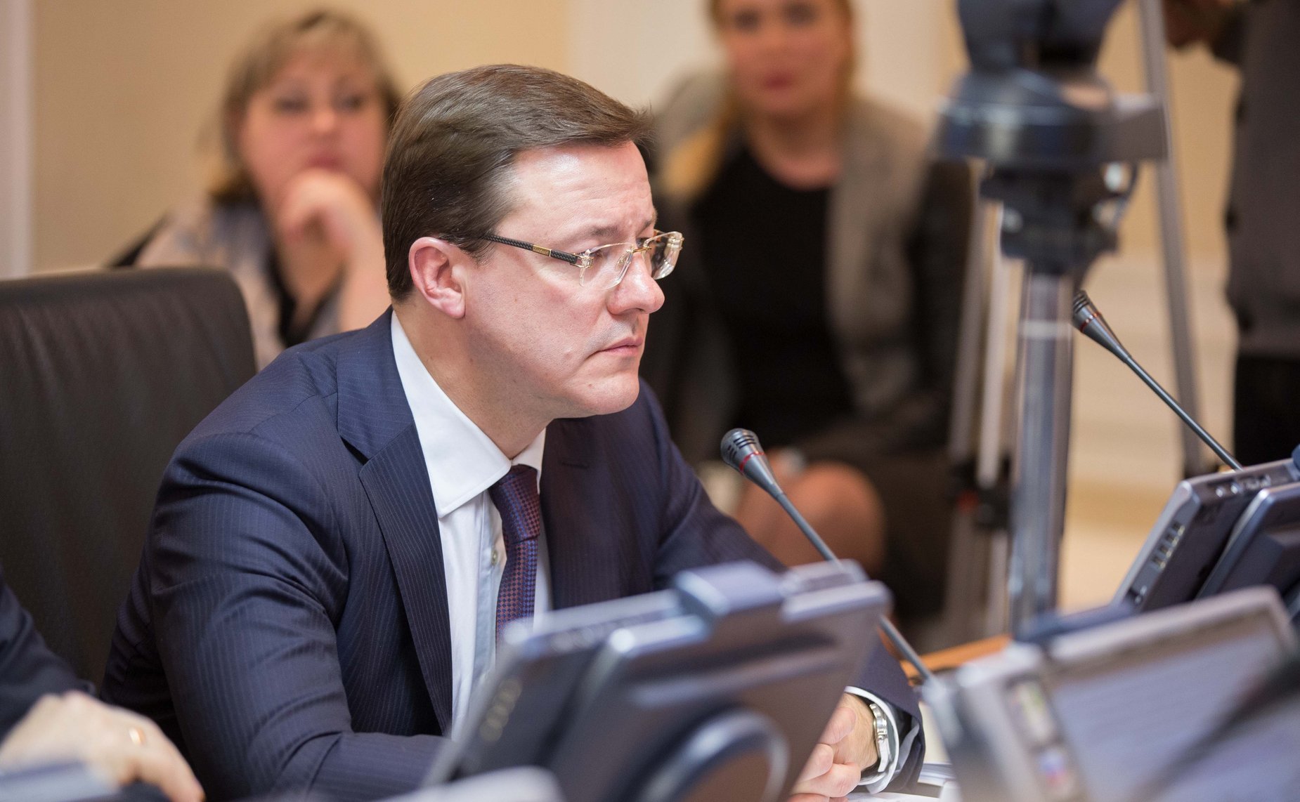 Д. Азаров Парламентские слушания на тему «Совершенствование законодательства в части финансового обеспечения расходных обязательств бюджетов субъектов РФ и муниципальных образований»