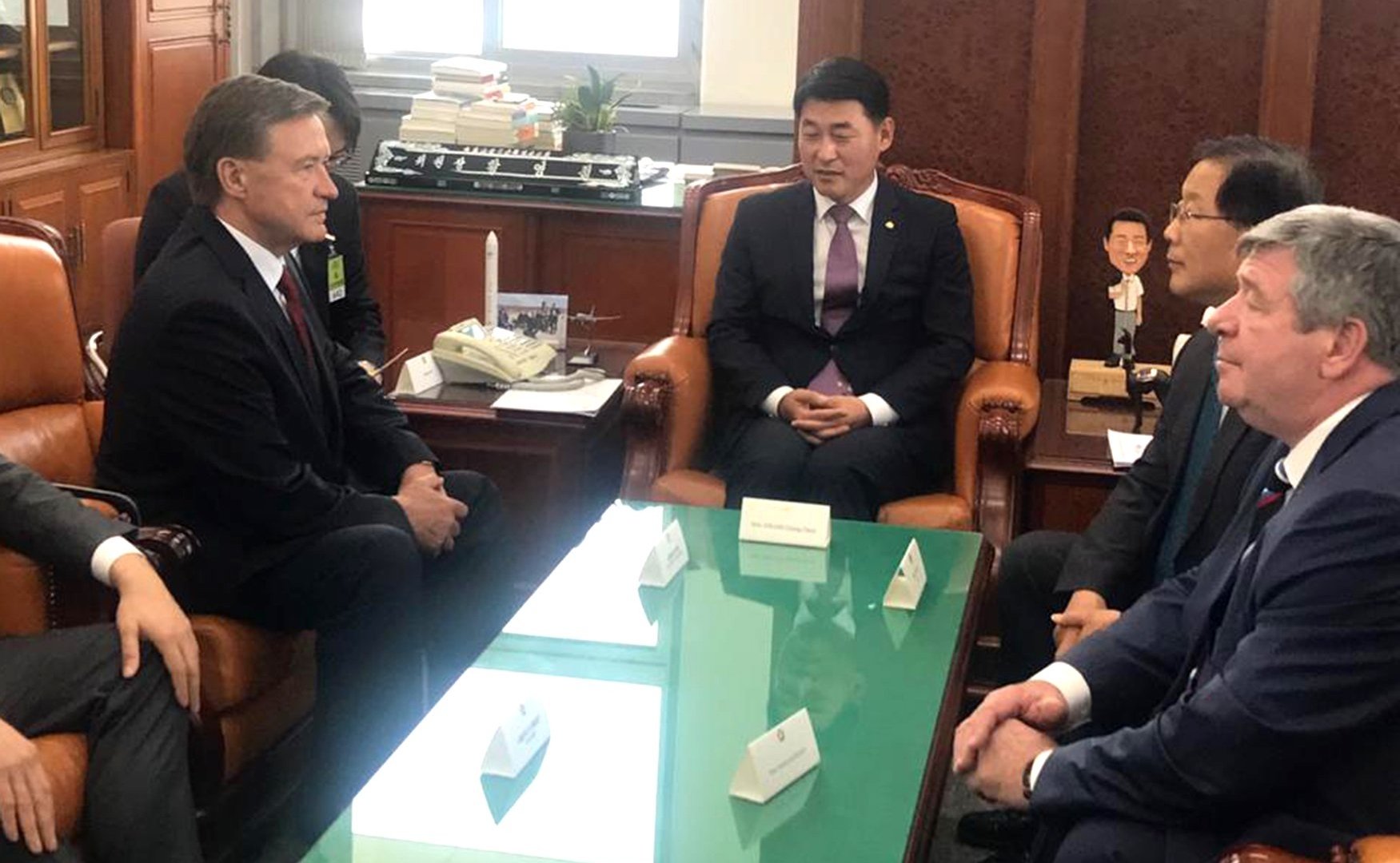 Встреча российских сенаторов с Председателем специального комитета по бюджету Национального собрания Республики Корея Хван Ён Чхолем