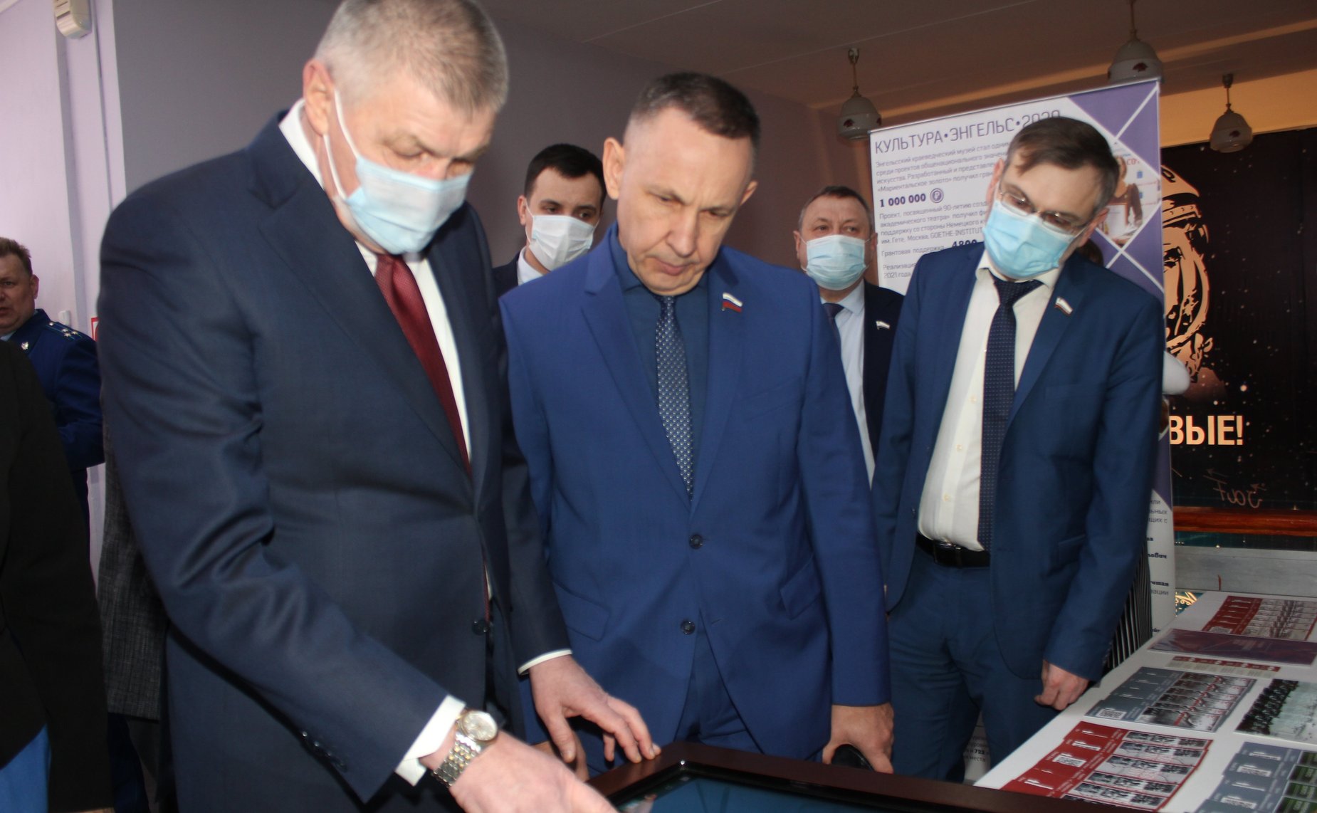 Олег Алексеев посетил Энгельсский муниципальный район Саратовской области