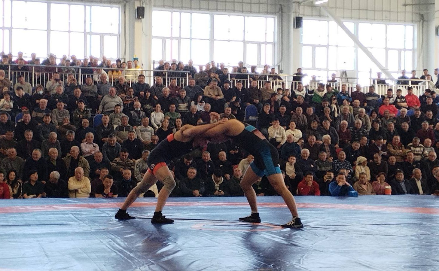 Баир Жамcуев в рамках рабочей поездки в регион принял участие в патриотических мероприятиях в поселке Агинское, посвященных Дню защитника Отечества