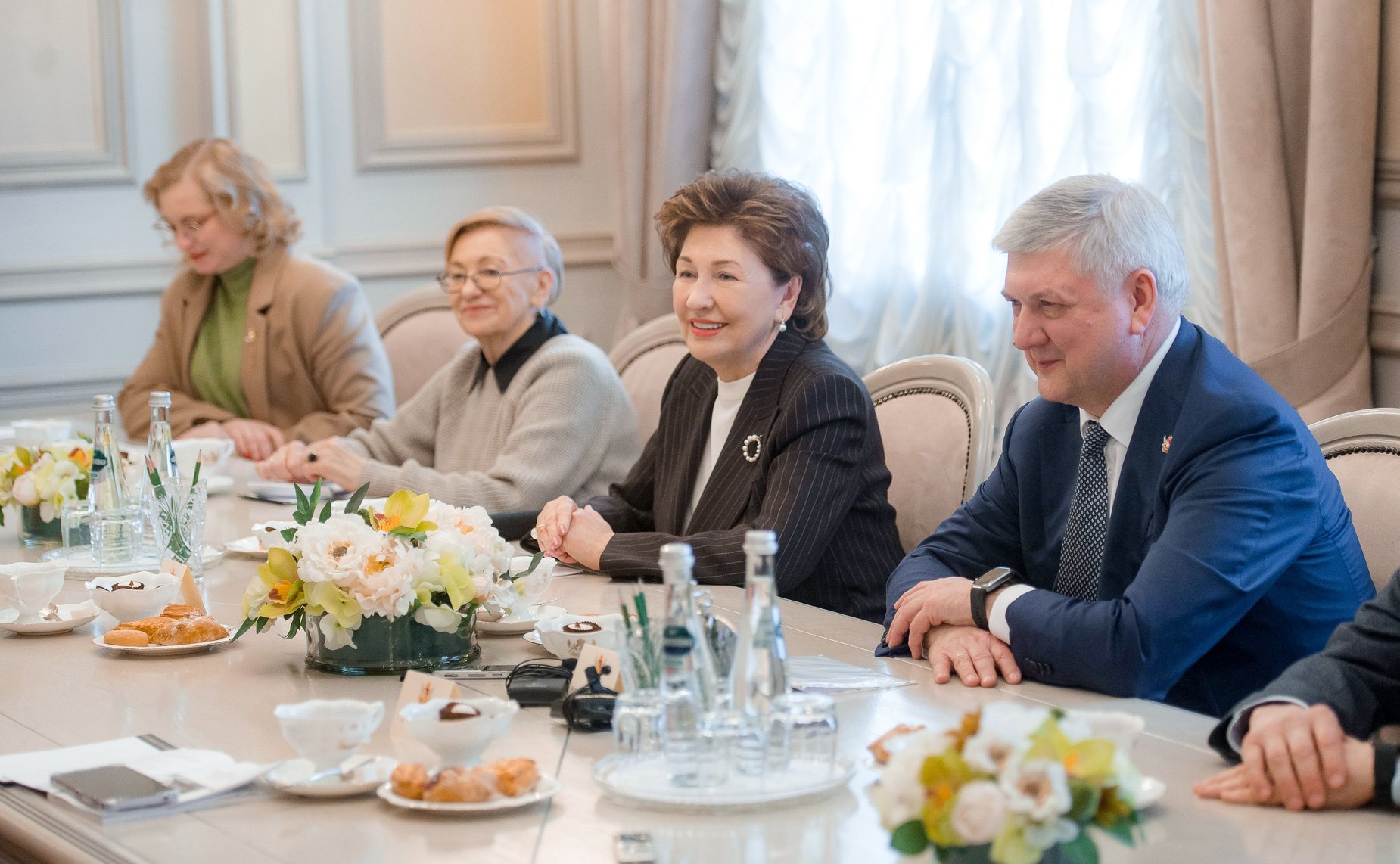 Галина Карелова приняла участие в совещании по подготовке к 80-летию Победы в регионе