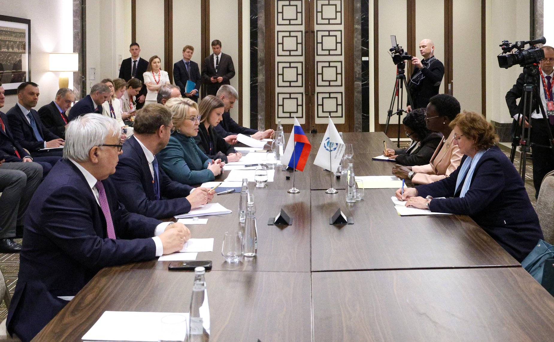 Валентина Матвиенко провела встречу с Президентом МПС Тулией Эксон