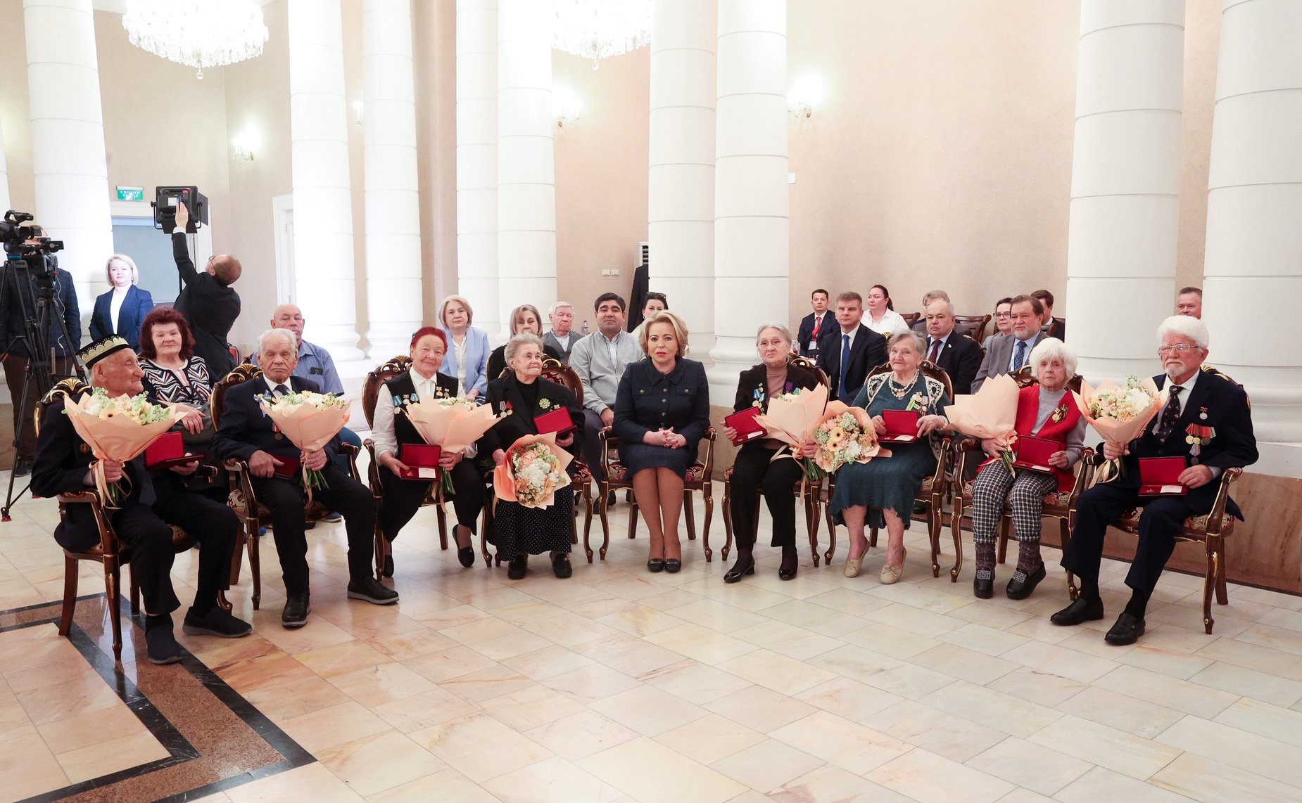В преддверии Дня Победы Валентина Матвиенко встретилась в Ташкенте с ветеранами Великой Отечественной войны и блокадниками