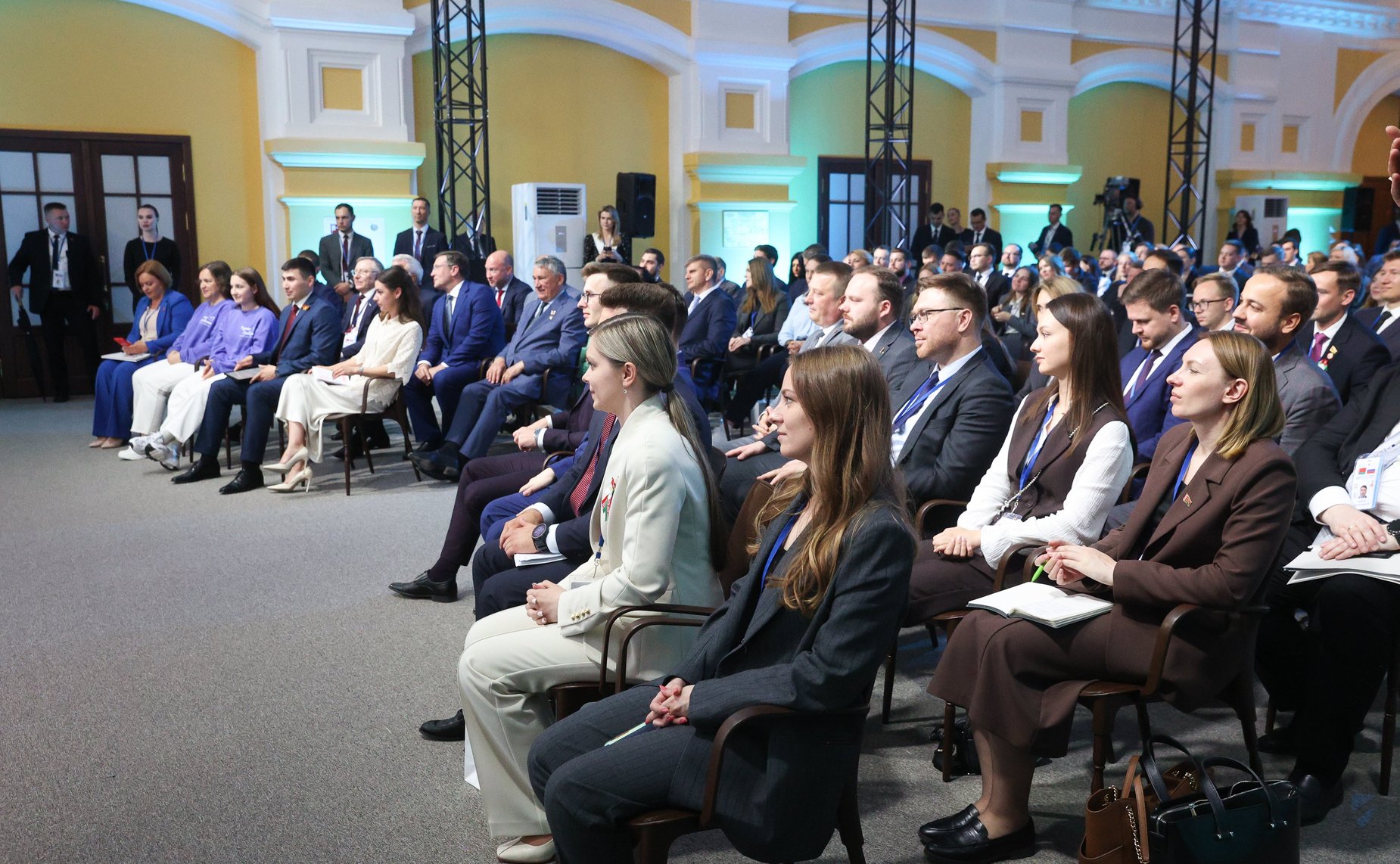 Встреча Председателя СФ Валентины Матвиенко и Председателя Совета Республики Национального собрания Республики Беларусь Натальи Кочановой с представителями молодежи России и Беларуси