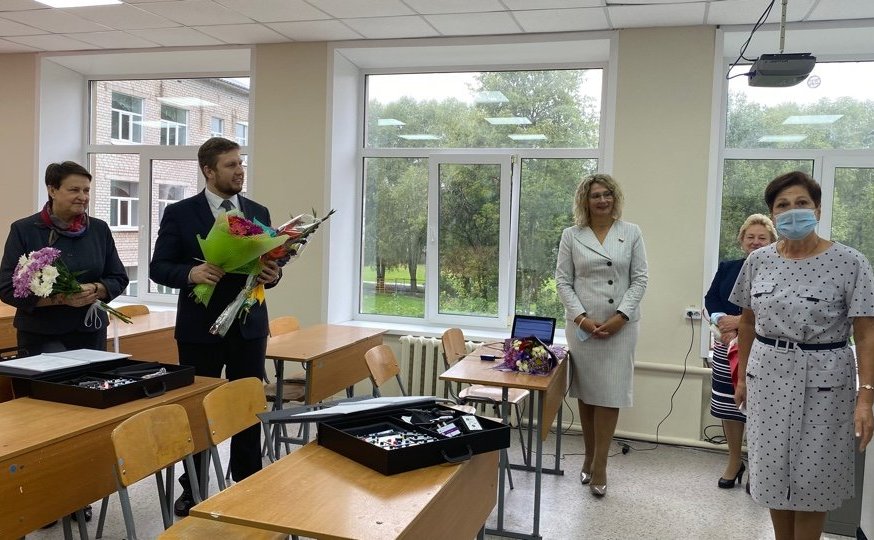 Наталия Косихина в День знаний посетила школы в Первомайском муниципальном районе Ярославской области