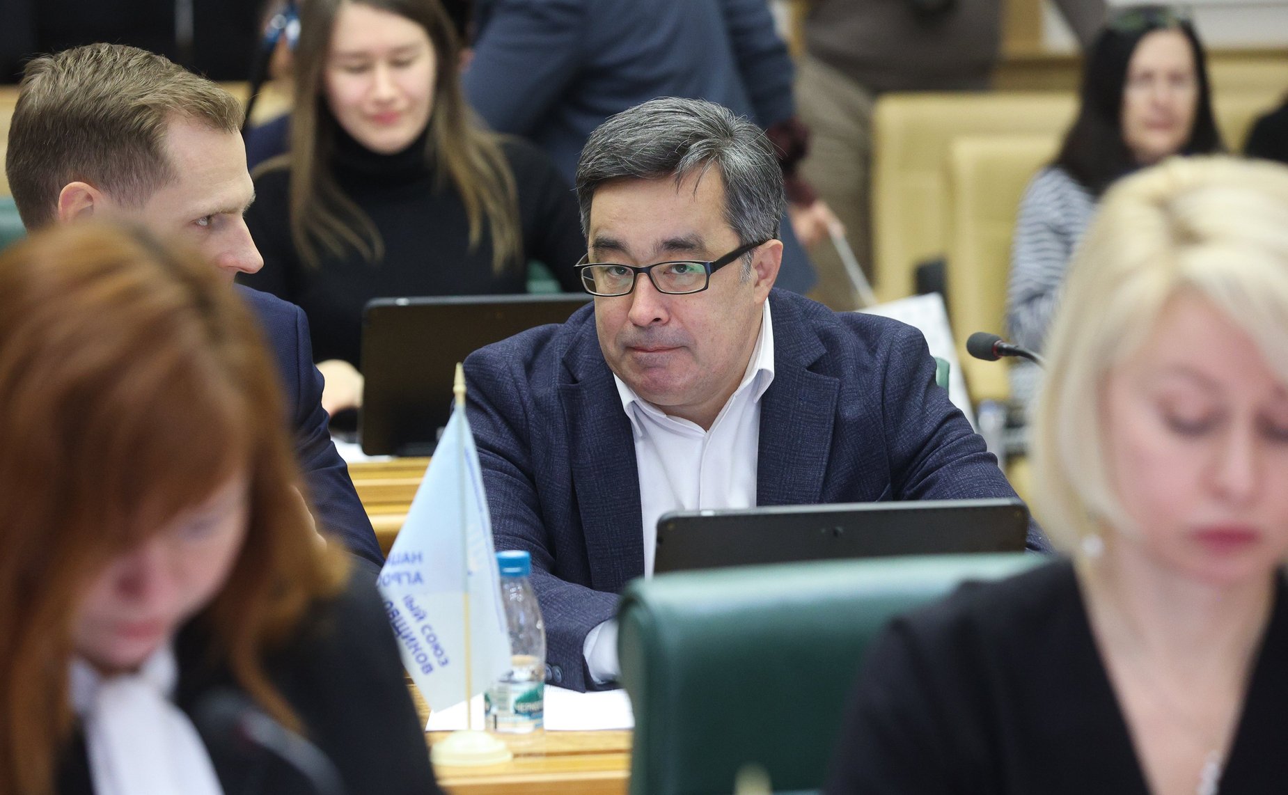 Совещание Комитета СФ по аграрно-продовольственной политике и природопользованию «Об итогах работы по развитию агрострахования с государственной поддержкой в 2025 году и дальнейших планах по развитию системы»