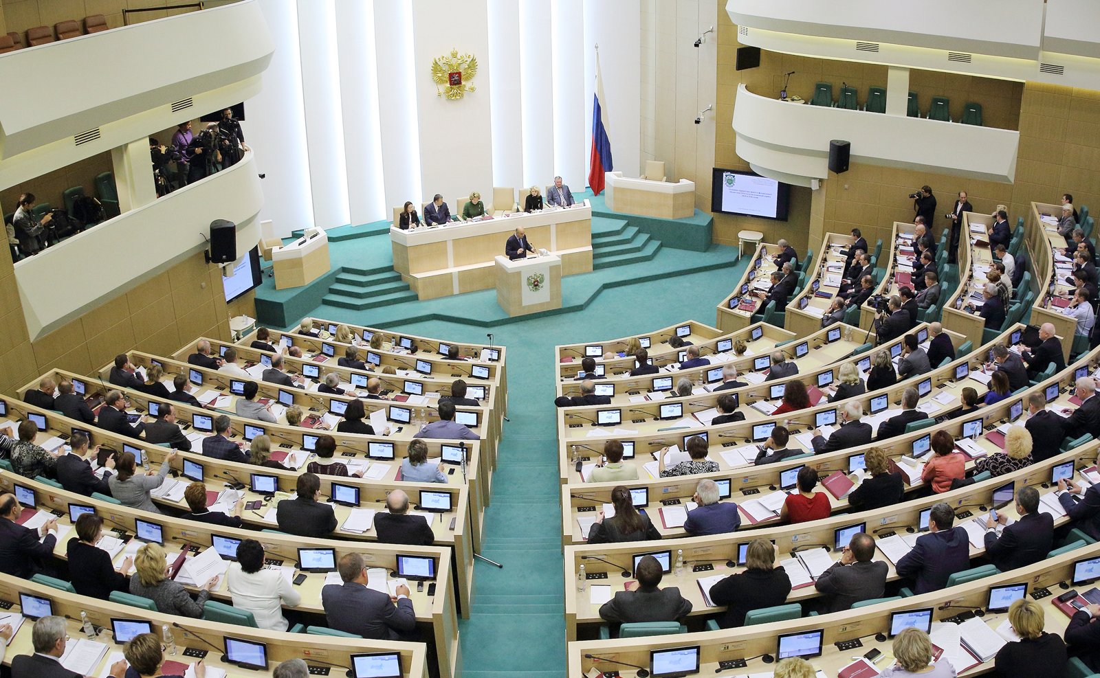 08-10 Парламентские слушания по бюджету-5