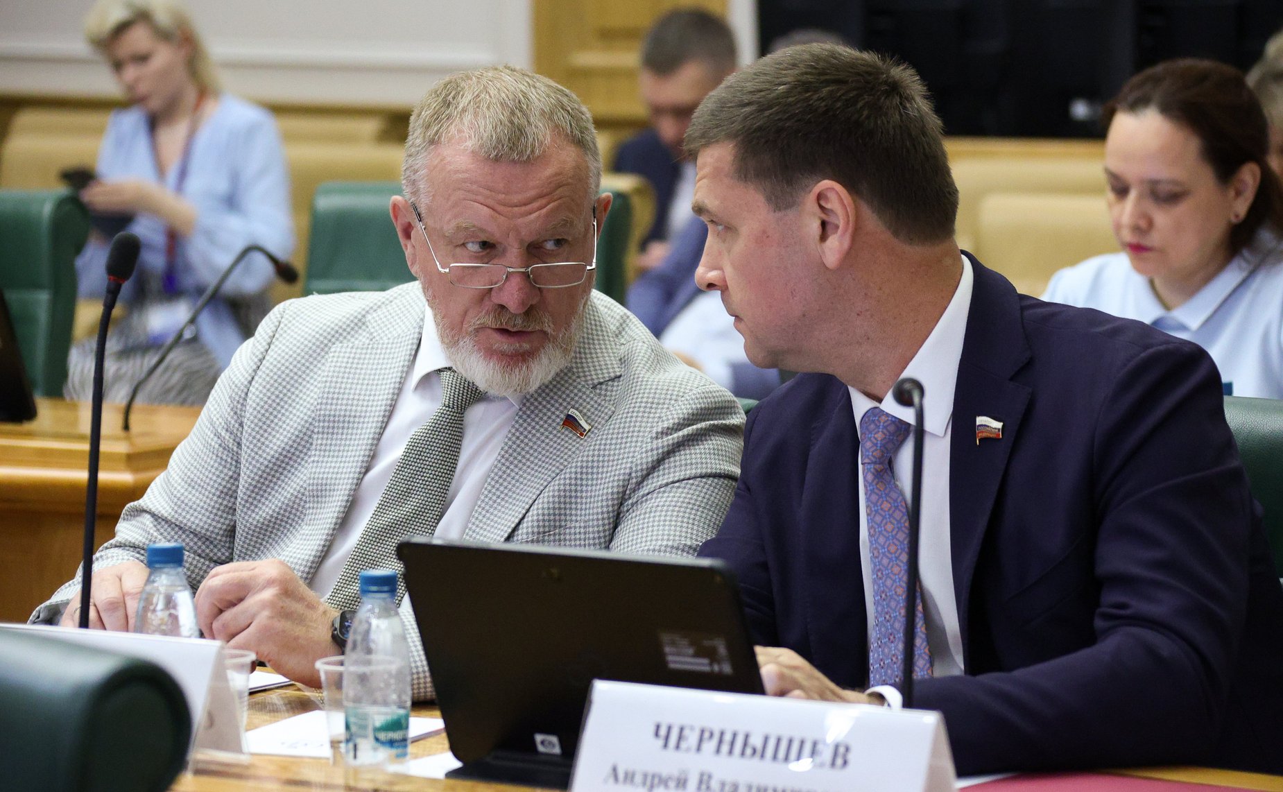 Расширенное заседание Комитета Совета Федерации по социальной политике с участием Министра труда и социальной защиты Российской Федерации Антона Котякова