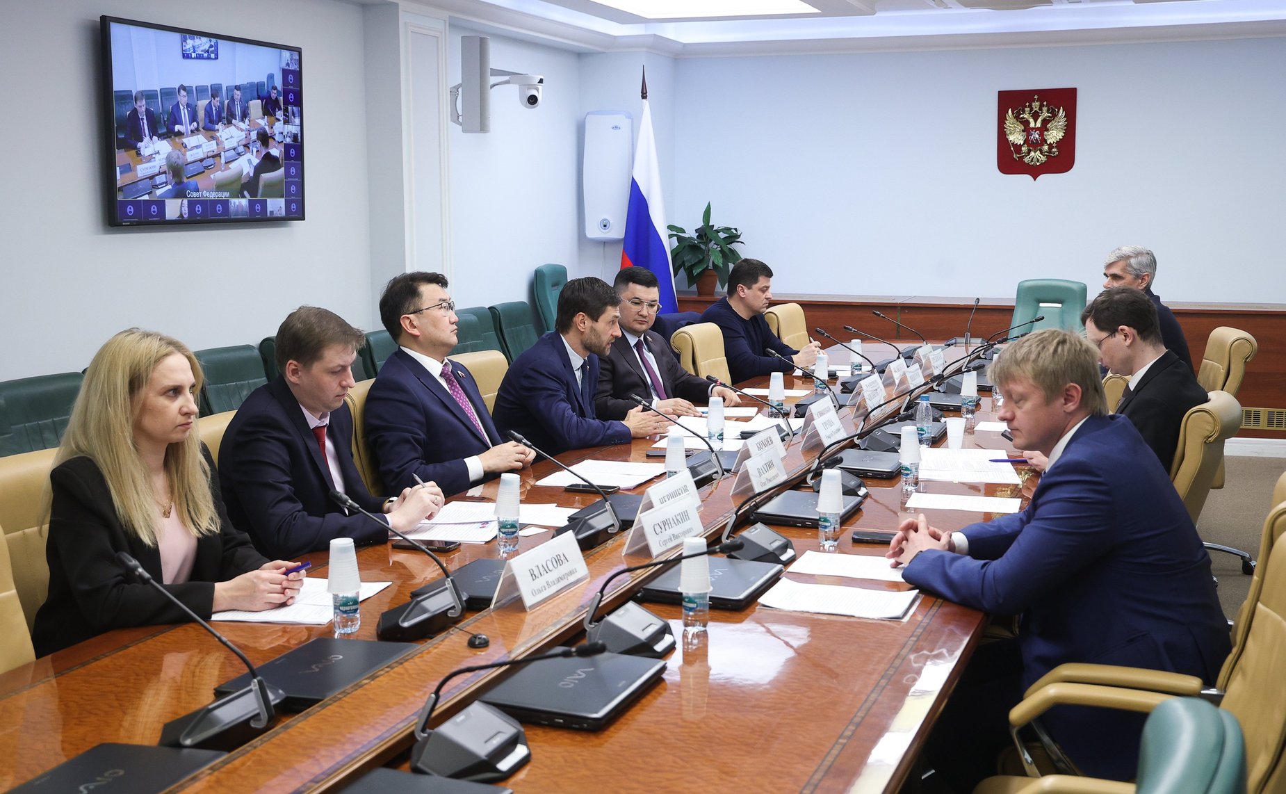 Круглый стол Комитета СФ по экономической политике совместно с Комитетом СФ по социальной политике «О создании условий для развития производства и эксплуатации снегоходной техники и техники для мототуризма»