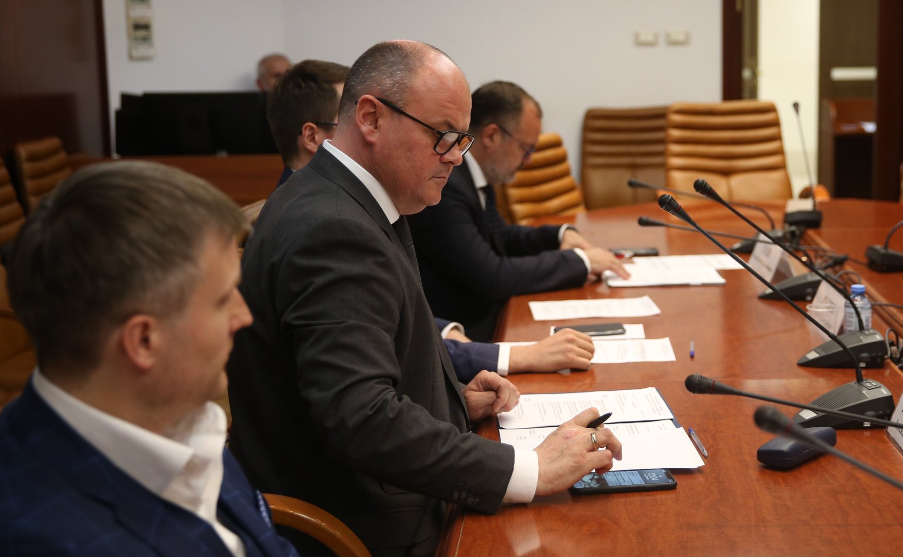 Совещание на тему «О мерах законодательного регулирования досудебной санации предприятий» в формате видеоконференции