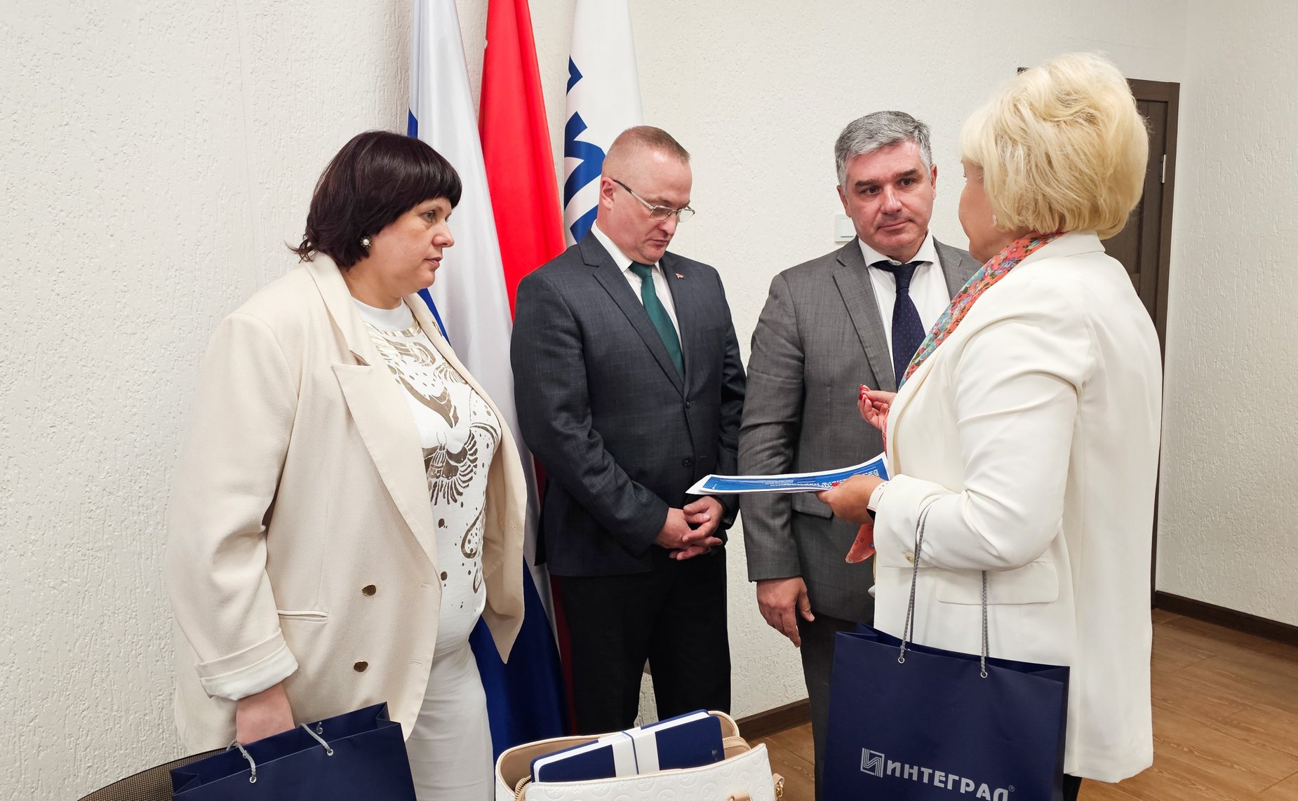 Елена Афанасьева посетила ОАО «Интеграл»