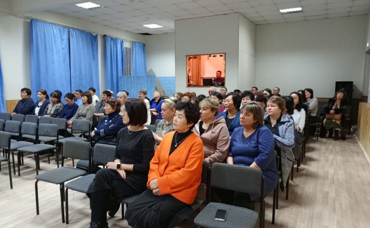 Баир Жамсуев в ходе рабочей поездки в регион посетил Дульдургинский район