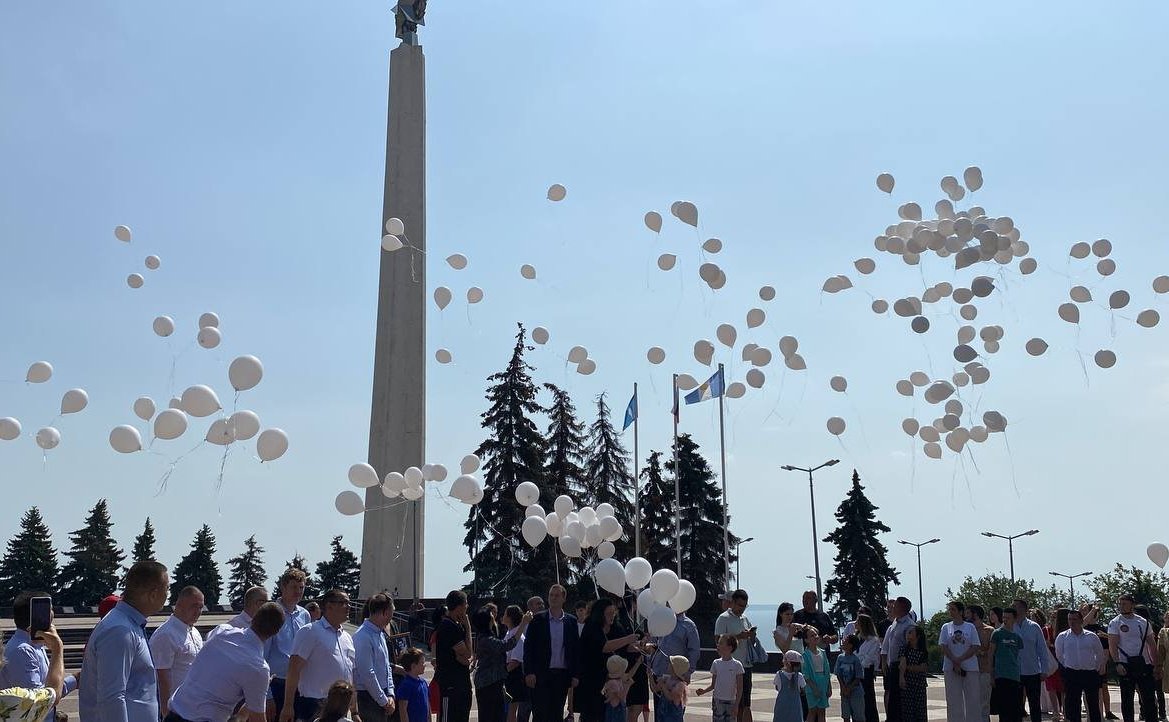Айрат Гибатдинов принял участие в акции, посвященной памяти детей Донбасса, которые погибли в ходе военных действий киевского режима
