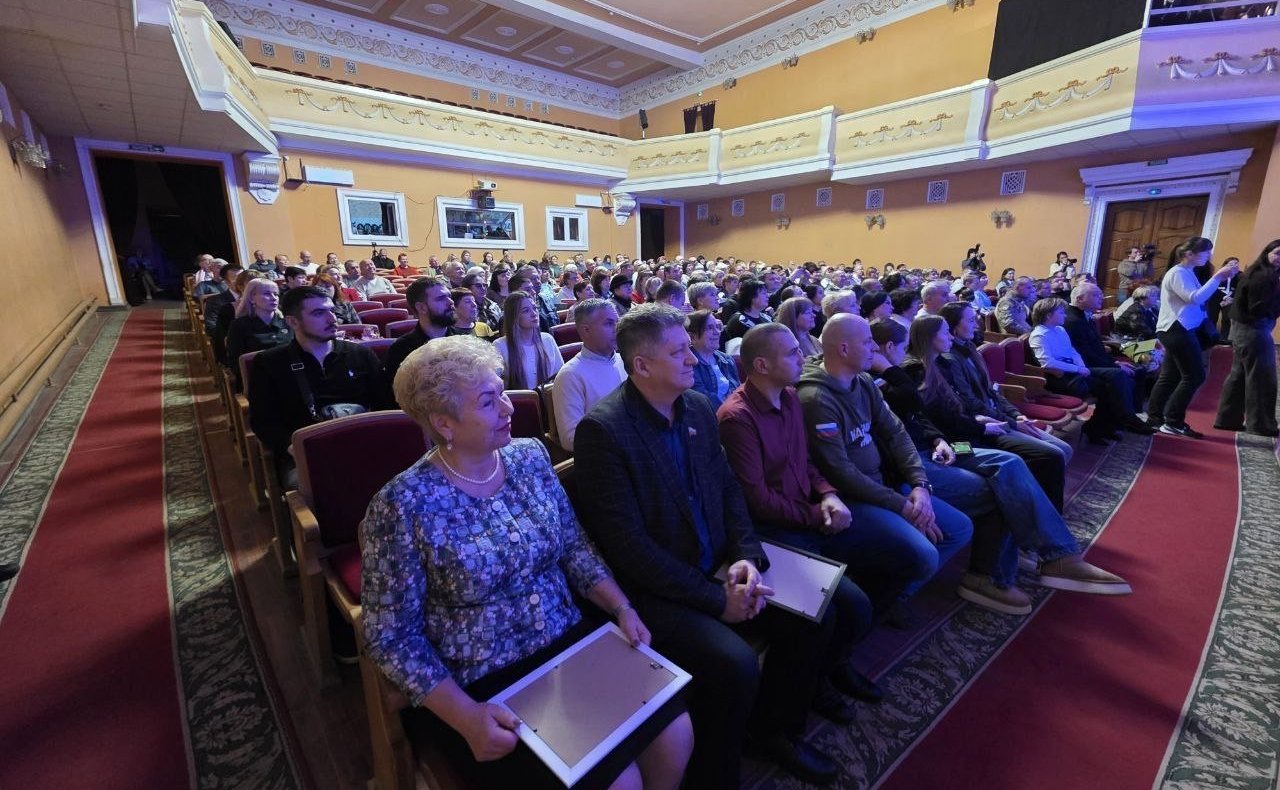 Ольга Бас в ходе поездки в регион посетила торжественное мероприятие, посвященное десятилетнему юбилею благотворительной организации «Путь добра»
