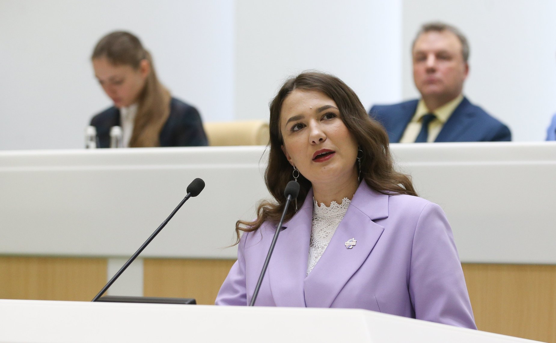 Пленарное заседание Форума молодых парламентариев: «Молодежь XXI века: сберегая наследие, развивая сотрудничество, приближая будущее»