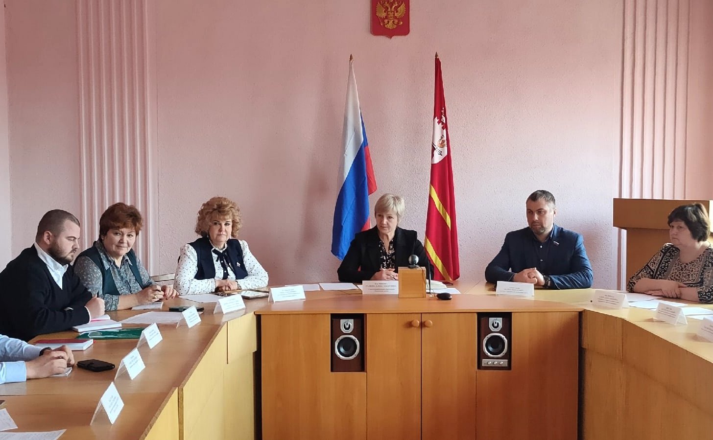 Нина Куликовских приняла участие в расширенном заседании организационного комитета по подготовке и проведению первой межрегиональной «Вахты Памяти-2022» на территории Смоленской области