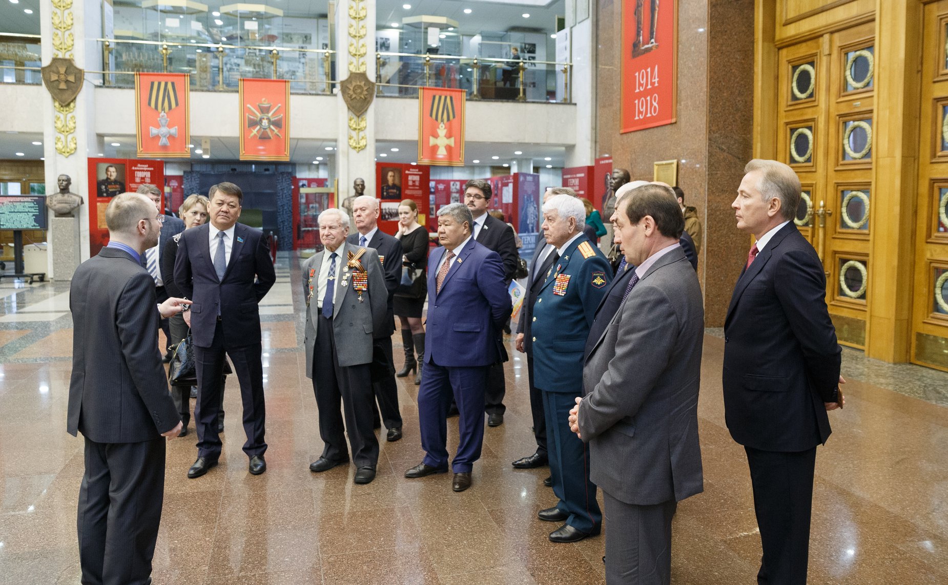 Сенаторы приняли участие в «Эстафете памяти», посвященной 70-летию Великой Победы
