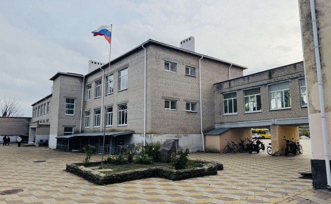 Игорь Кастюкевич посетил школу в поселке Верхний Рогачик