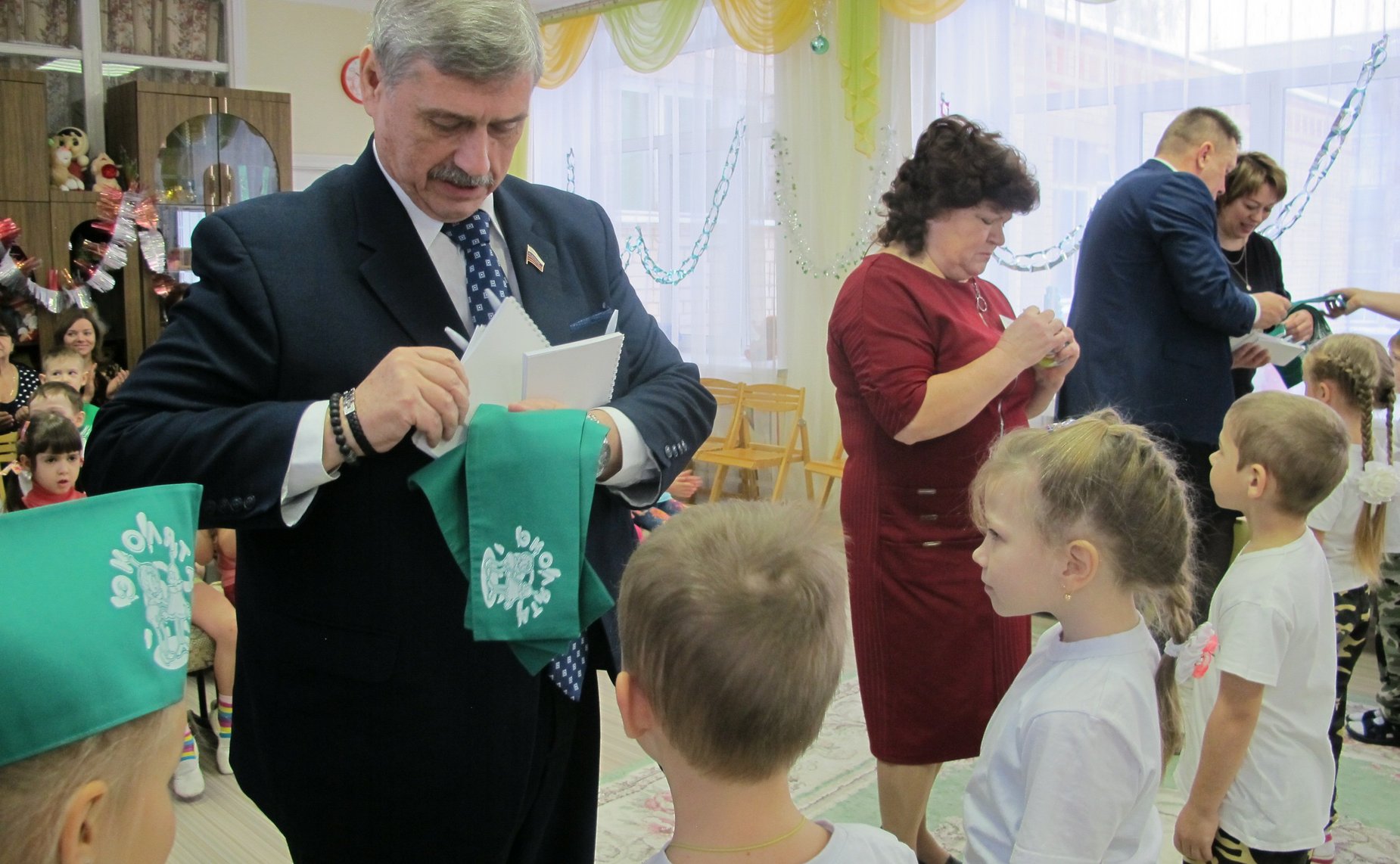 М. Козлов посетил детский сад №5 «Улыбка» города Волгореченска
