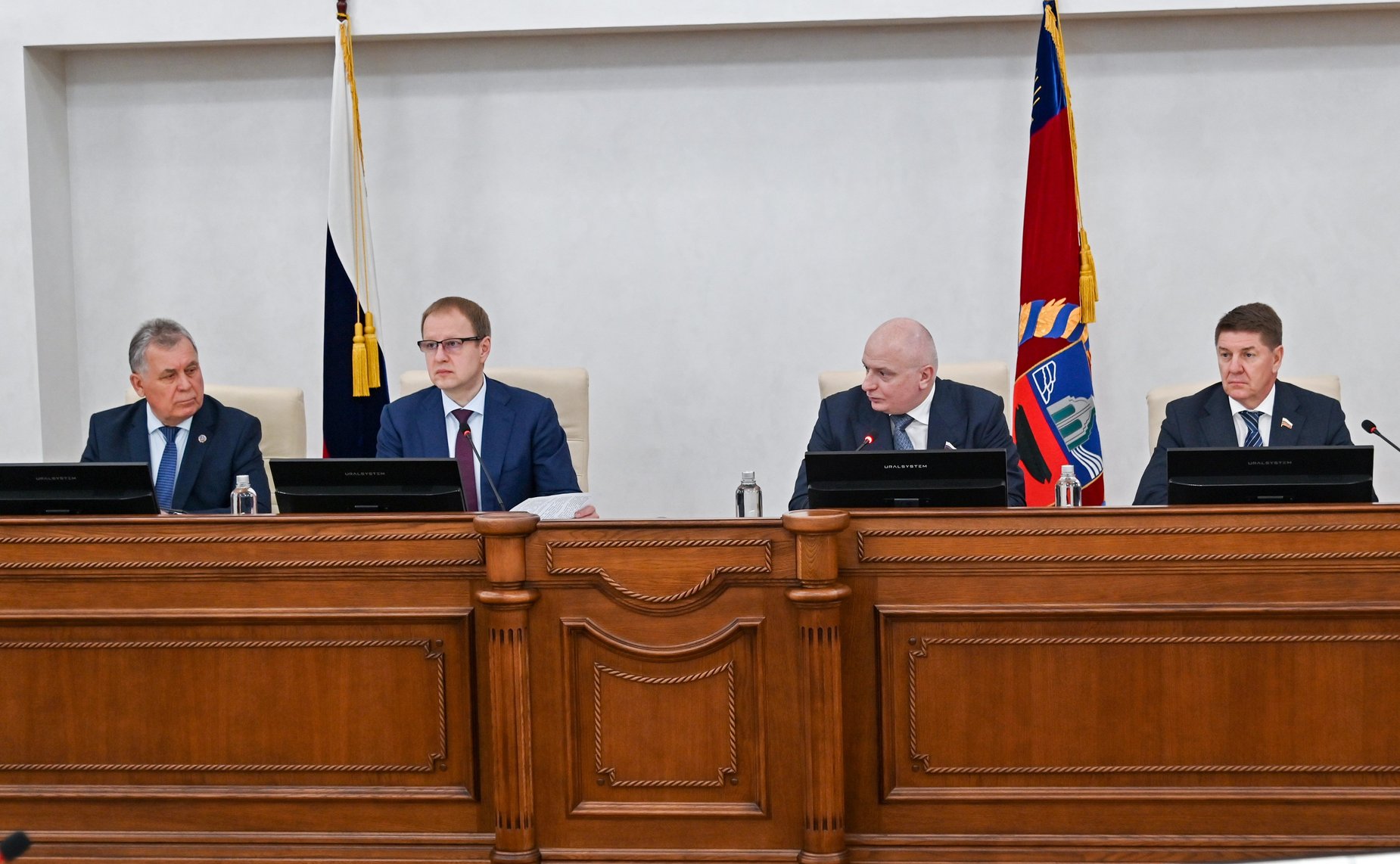 В Парламентском центре Алтайского края состоялось выездное заседание Комитета СФ по конституционному законодательству и государственному строительству и Комитета СФ по федеративному устройству, региональной политике, местному самоуправлению и делам Севера