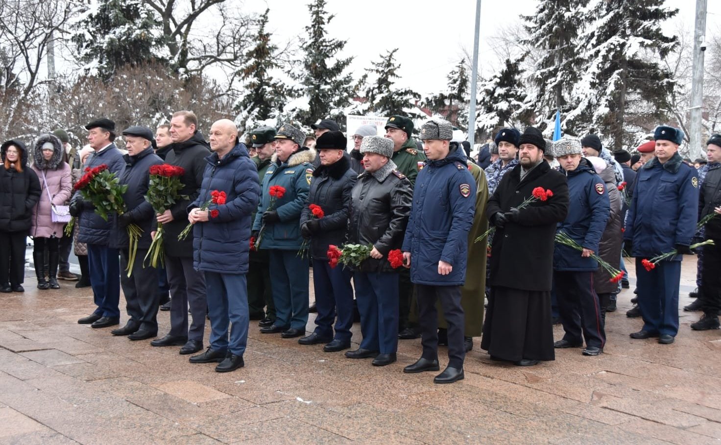Сергей Рябухин принял участие в митинге-реквиеме, посвящённом Дню Неизвестного Солдата