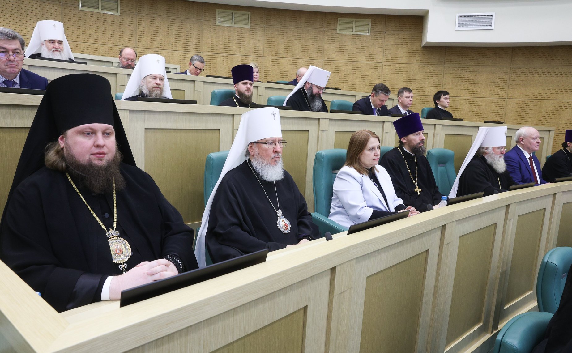 Пленарное заседание XIV Рождественских парламентских встреч