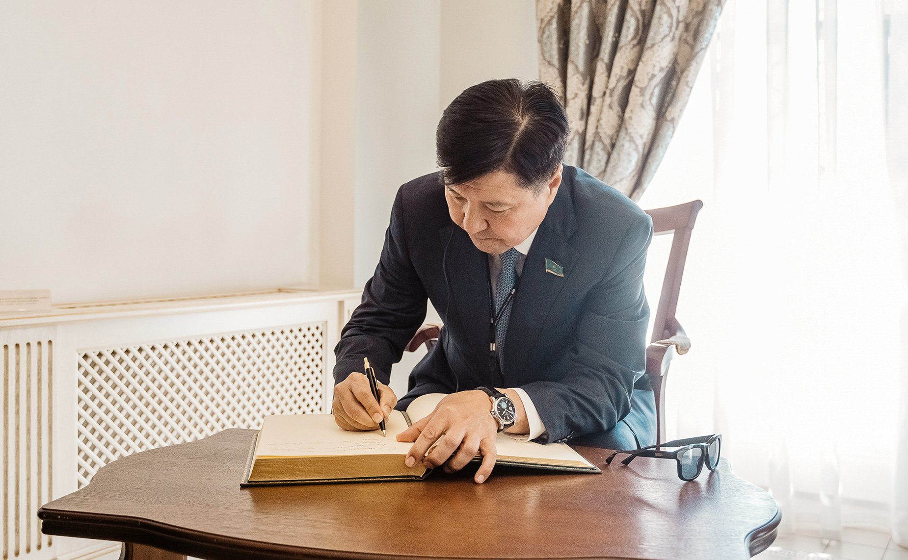 Участники 23-го заседания Комиссии по сотрудничеству между Советом Федерации и Сенатом Парламента Республики Казахстан посетили Тверской императорский путевой дворец