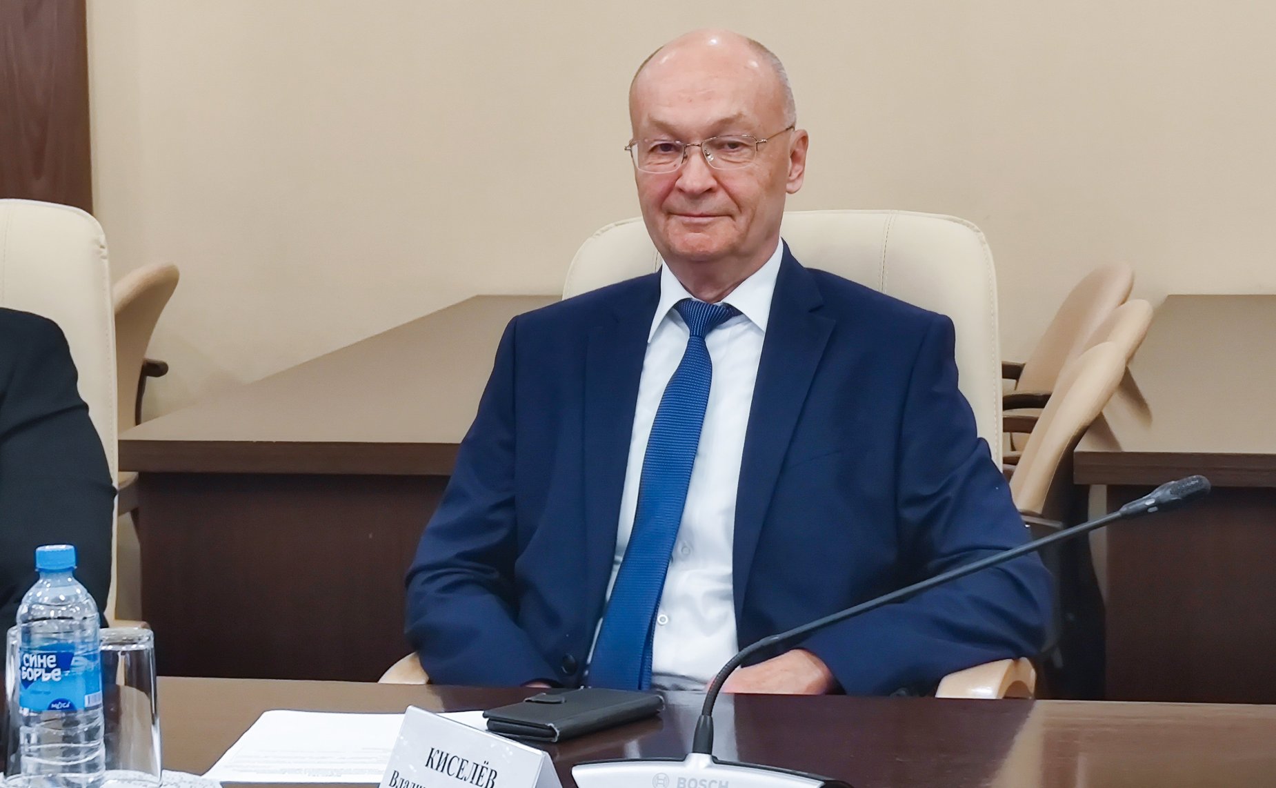 Владимир Киселев