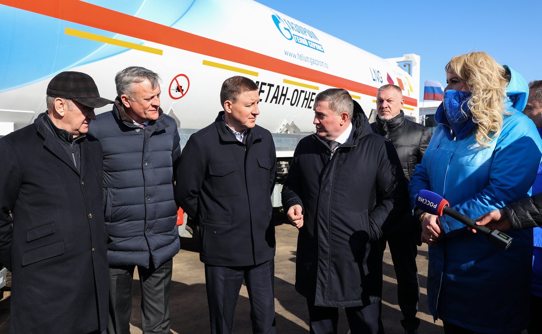 Первый заместитель Председателя Совета Федерации Андрей Турчак в ходе рабочей поездки в Волгоградскую область вместе с коллегами из «Газпрома» принял участие в подключении к газу сразу несколько объектов по президентской программе социальной догазификации